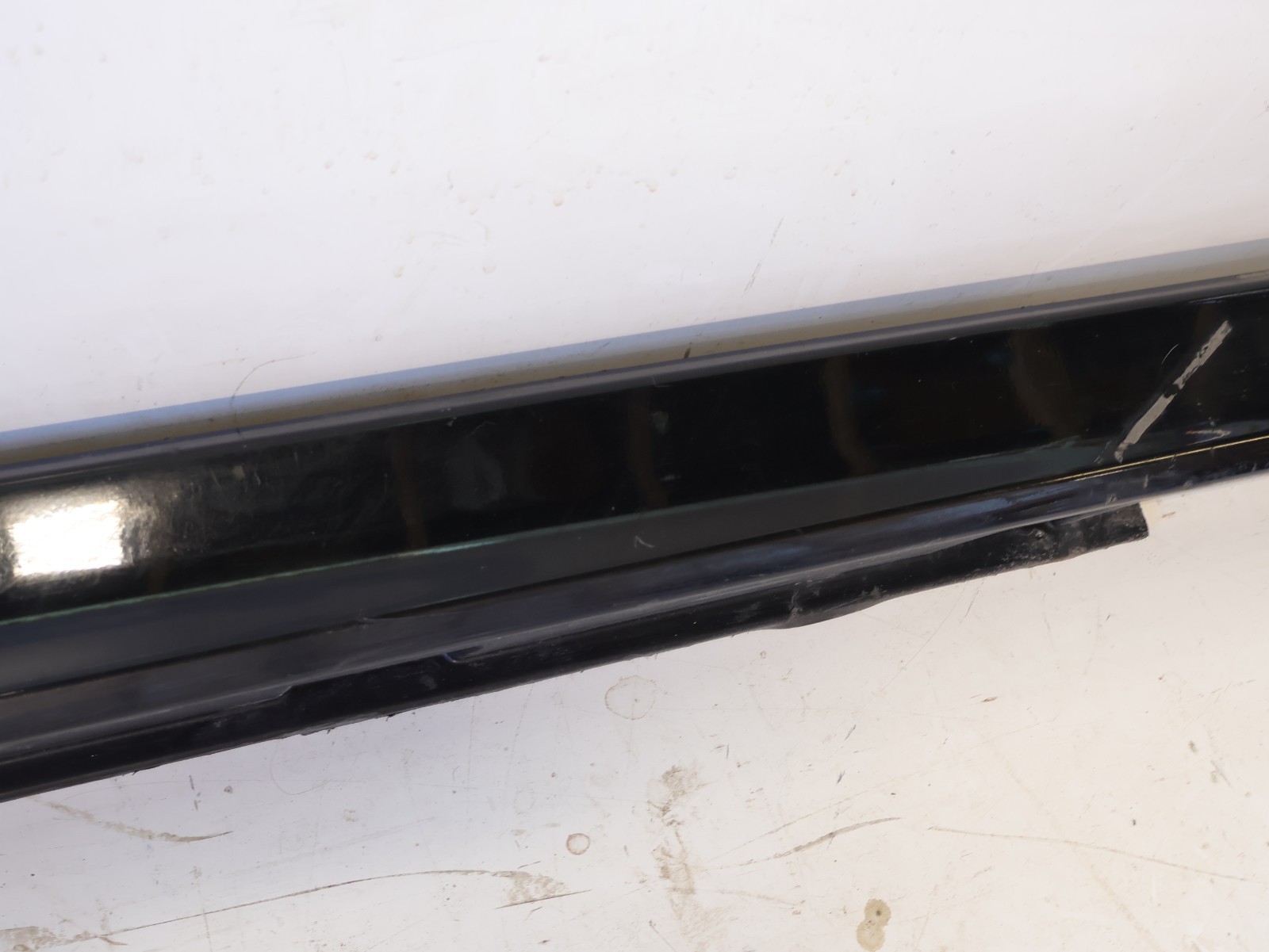 2012-2016 Subaru Impreza 2.0L Wagon Passenger Side Skirt Bottom Rocker RH OEM