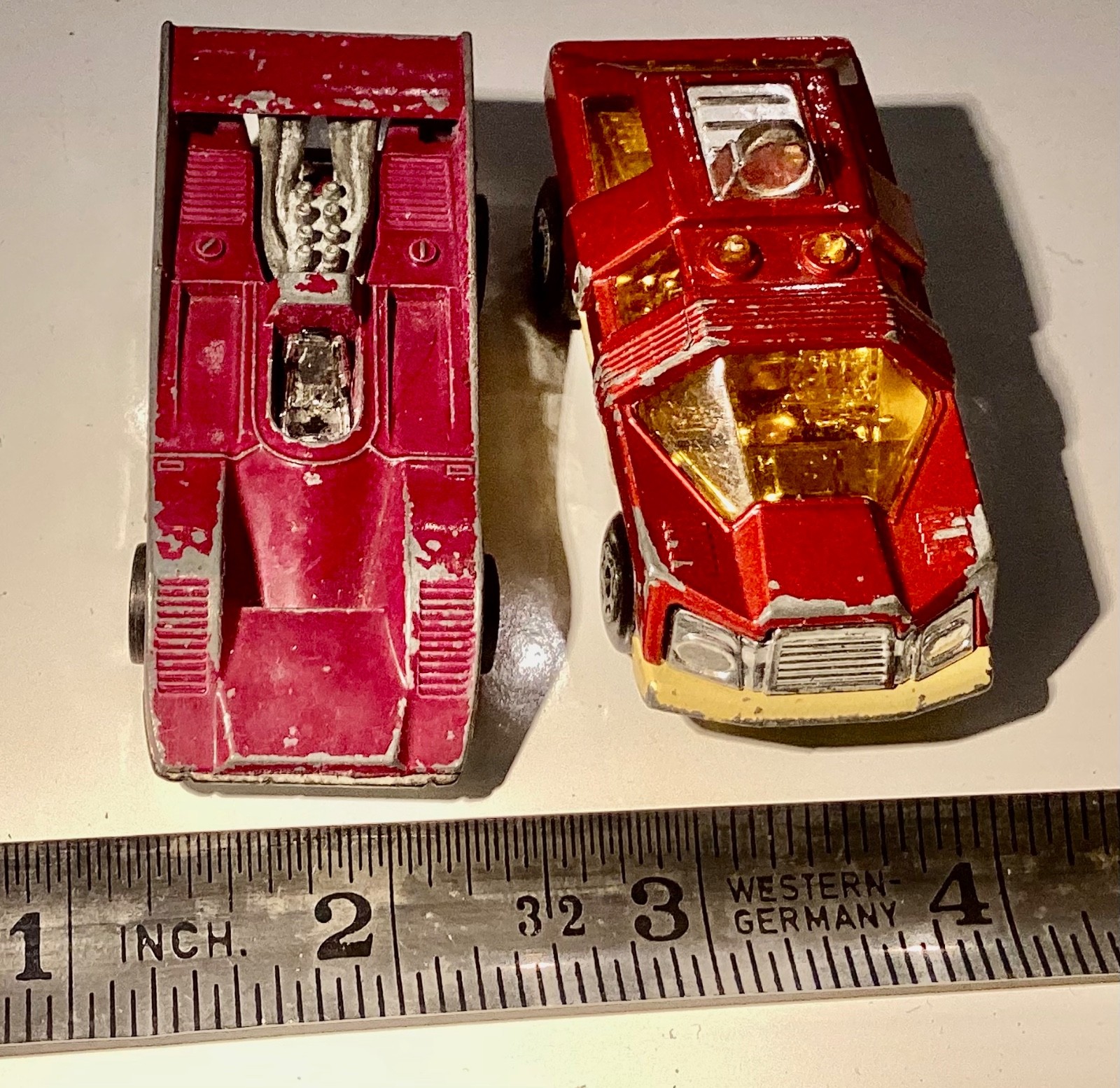 Vintage 1980s Hot Wheels Canada & Matchbox Lesney England Die Cast Cars Set of 2
