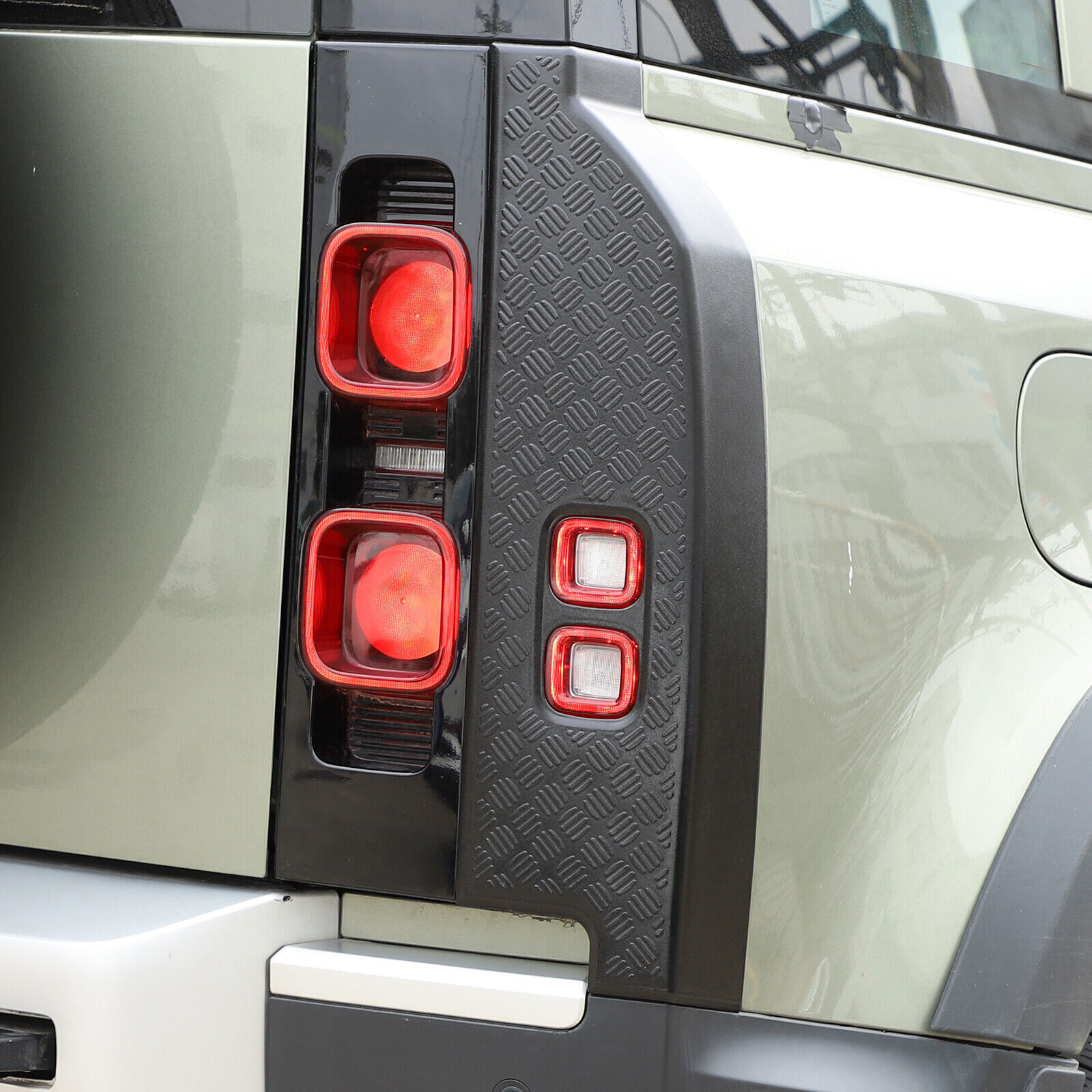 For Land Rover 2020-2023 Glossy Black Kit Taillight Protector Plate Trim