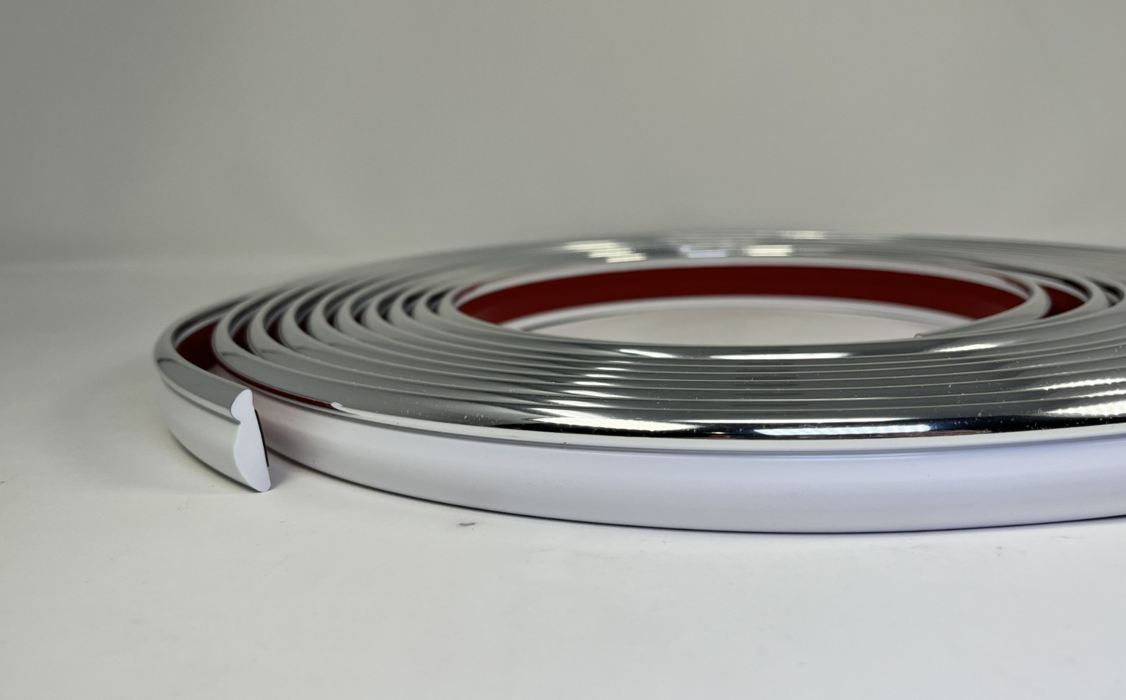 Vintage Style 7/8″ Super White & Chrome Side Body Molding for Chevy Caprice