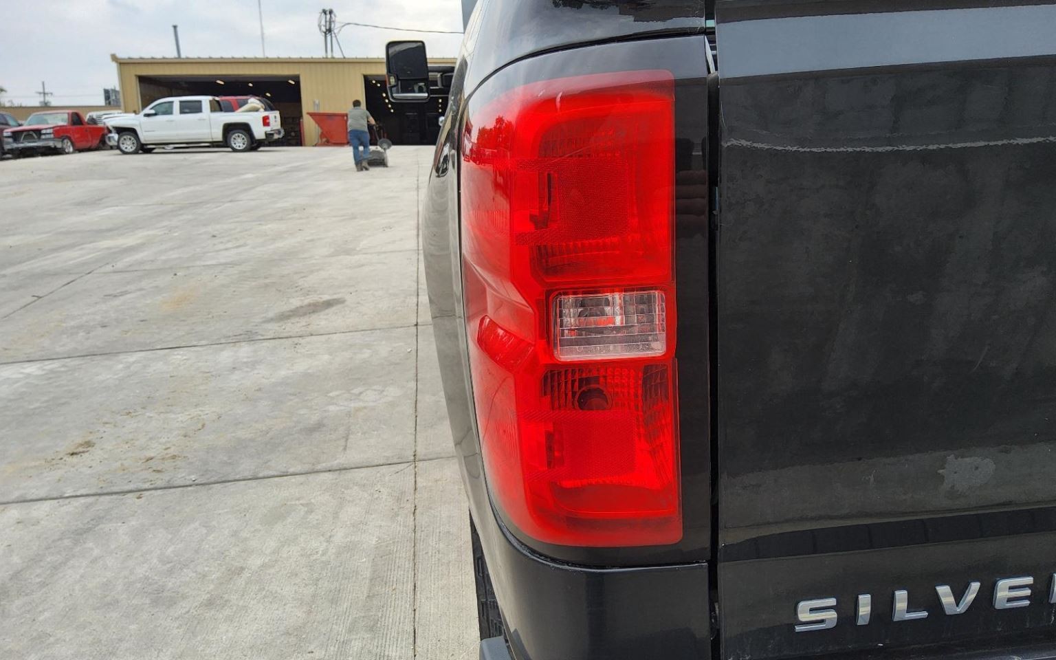 CHEVROLET SILVERADO 2500 PICKUP 2015-2019 RIGHT CENTER PILLAR CREW CAB 1667165