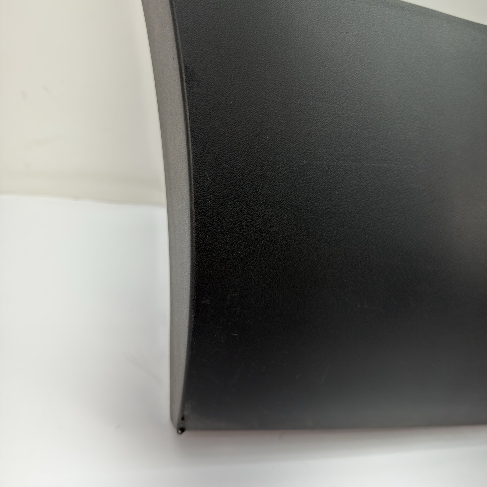 2020-2025 Kia Telluride Rear Right Door Lower Trim Molding 87778-S9000 OEM
