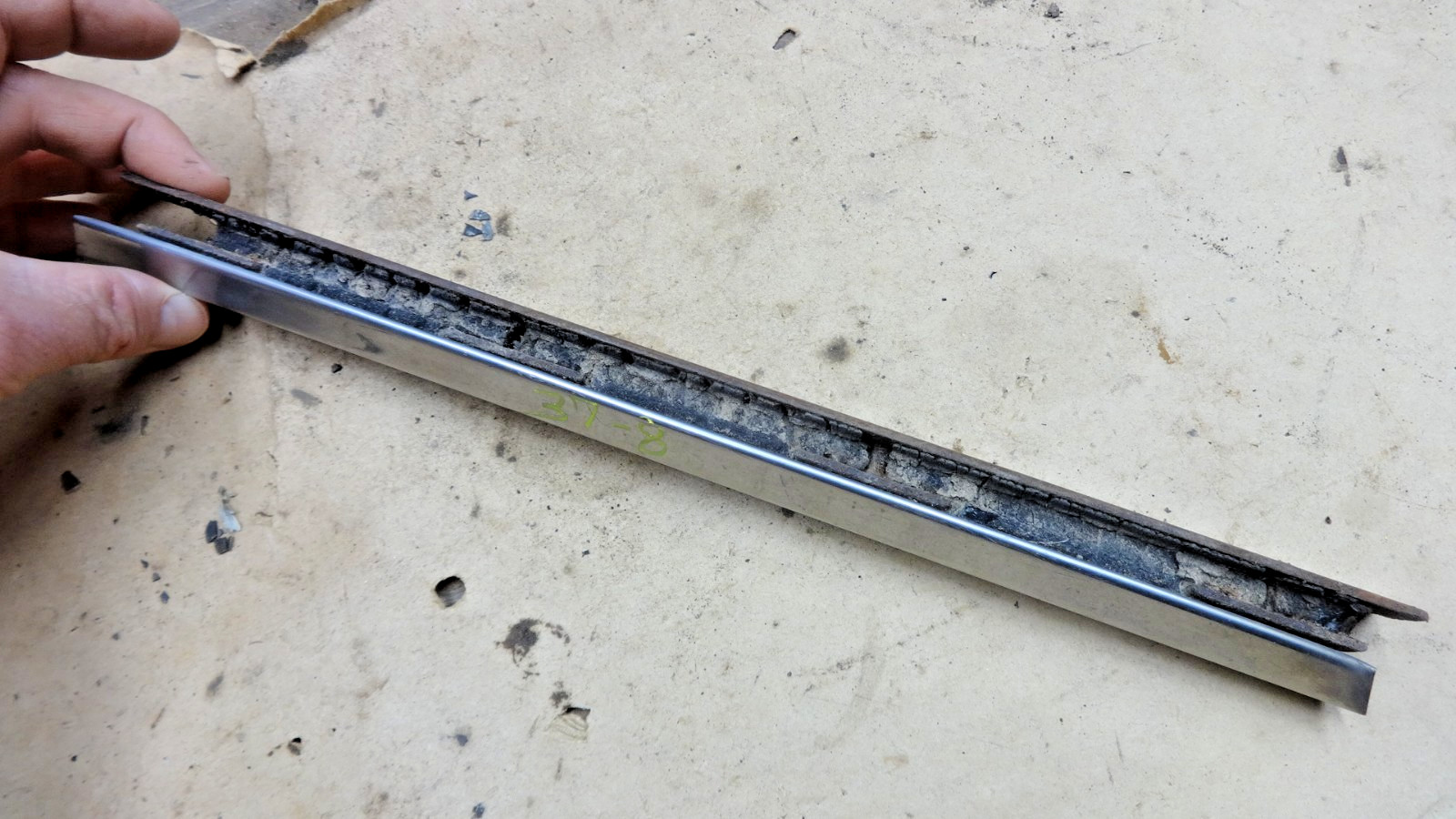 1937 1938 Chevy WINDSHIELD CENTER DIVIDER BARS Original GM