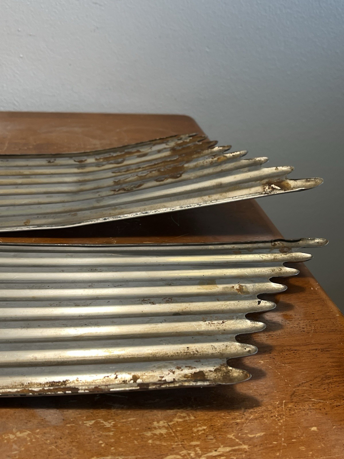 Original 1941 Chevy Special Deluxe Fender Side Trim Washboard Molding Vintage 2