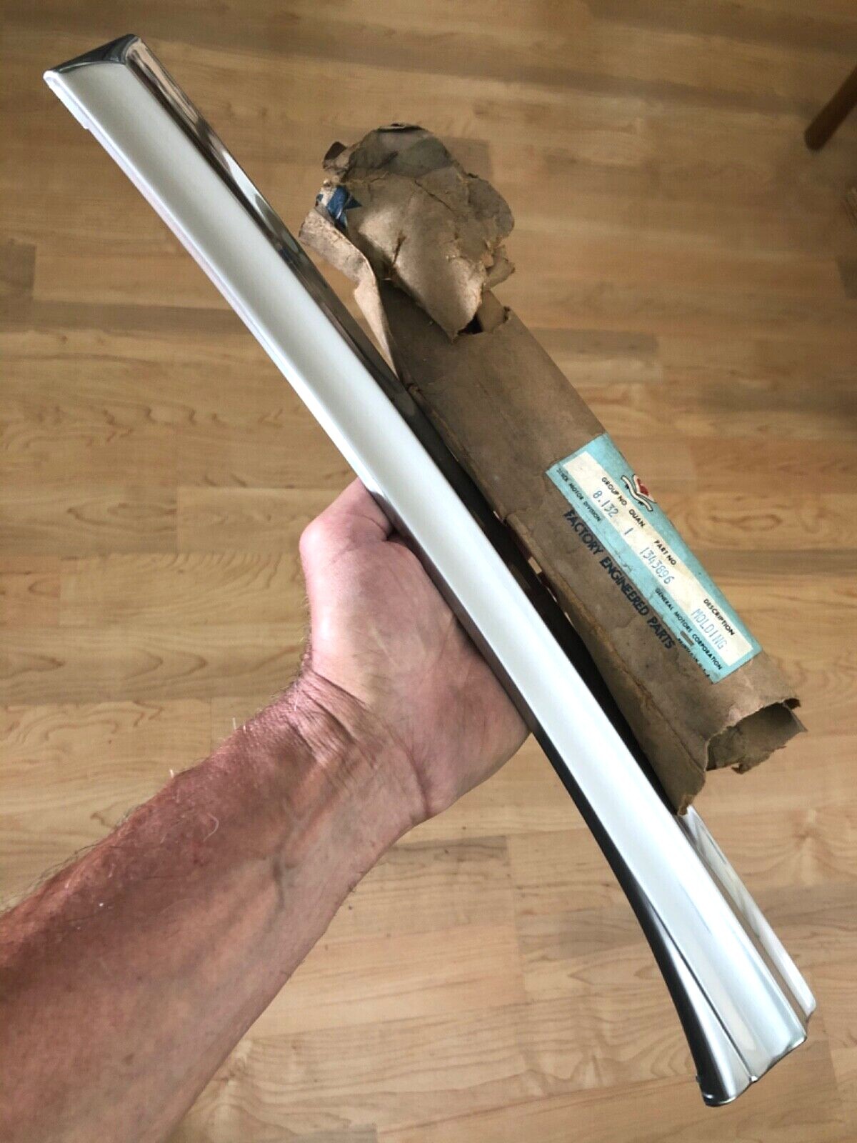 1951 Buick Special 4Dr “New Other” LH Rear Door Sweepspear Molding Trim-1343896