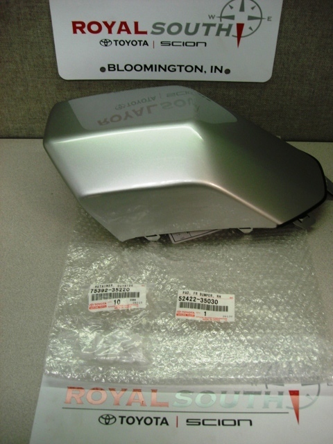 Toyota FJ Cruiser Right Front Bumper End Cap Genuine OE OEM