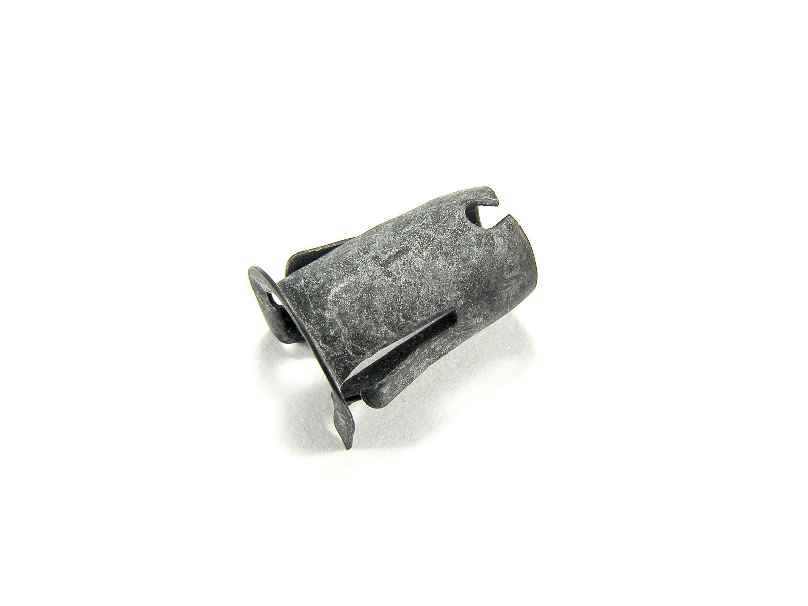 GM Truck Barrel Clips- Fits 9/32″ Hole- 1/4″ Stud- Emblem Trim- 20 clips- #015