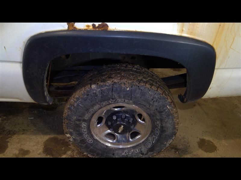 SILVRDO25 2005 Fender Moulding Driver Rear Black Text. 352471