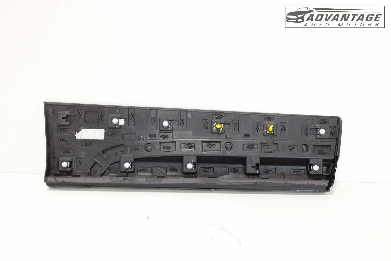 2019-2025 CADILLAC XT4 REAR LEFT SIDE DOOR LOWER MOLDING COVER TRIM OEM