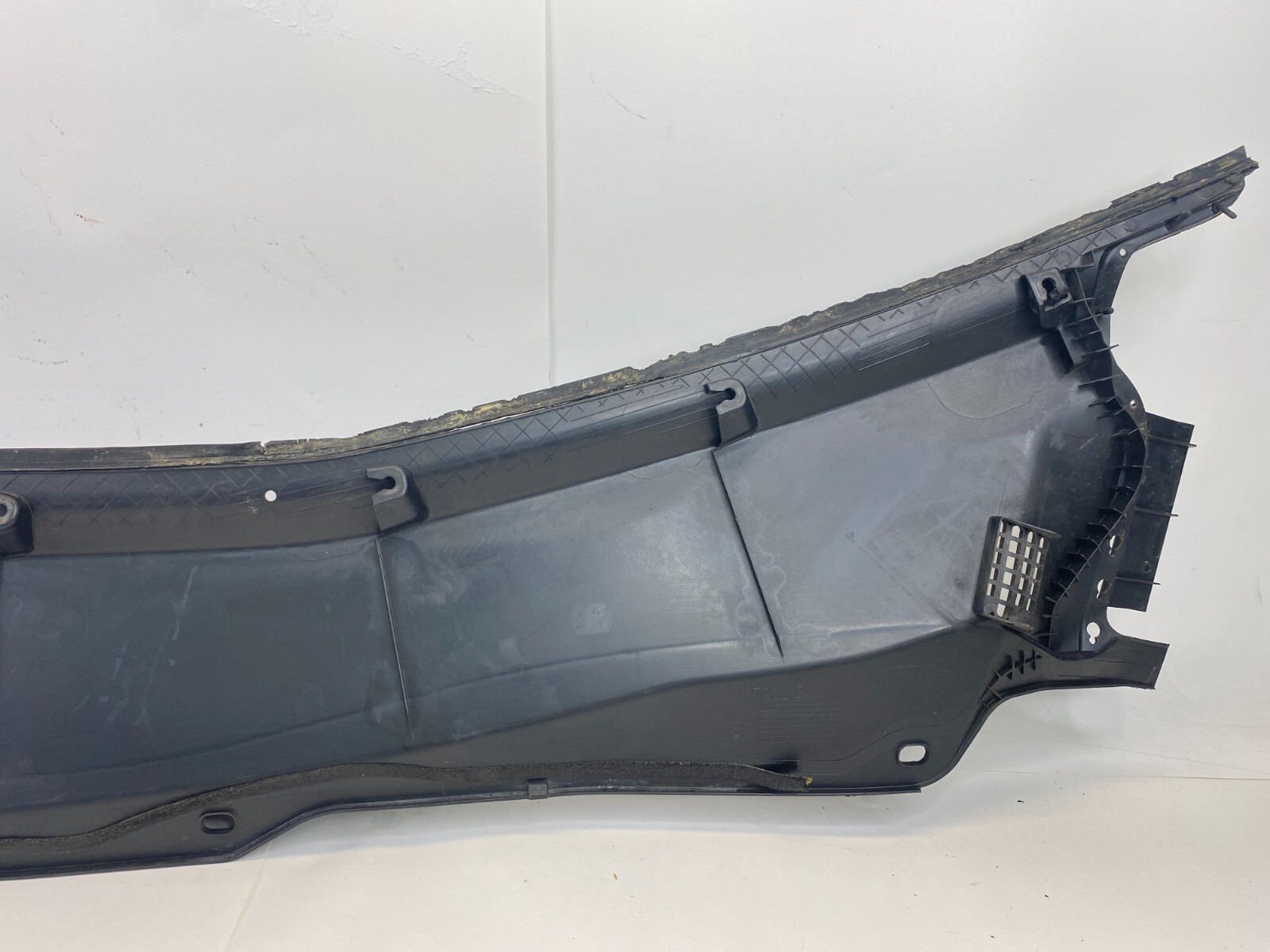 2008-2012 HONDA ACCORD FRONT WINDSHIELD COWL PANEL GRILLE 74210-TA0-A002 OEM