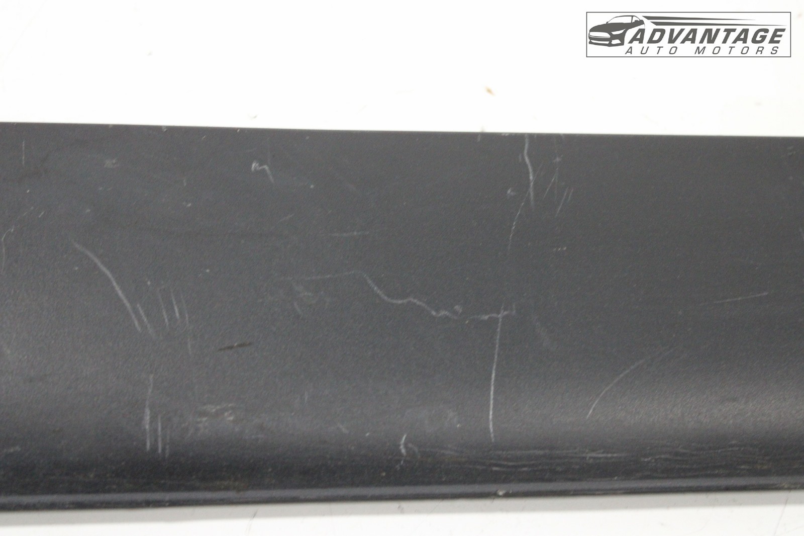 2015-2023 DODGE CHALLENGER LEFT SIDE ROCKER MOLDING COVER PANEL 68185193AG OEM