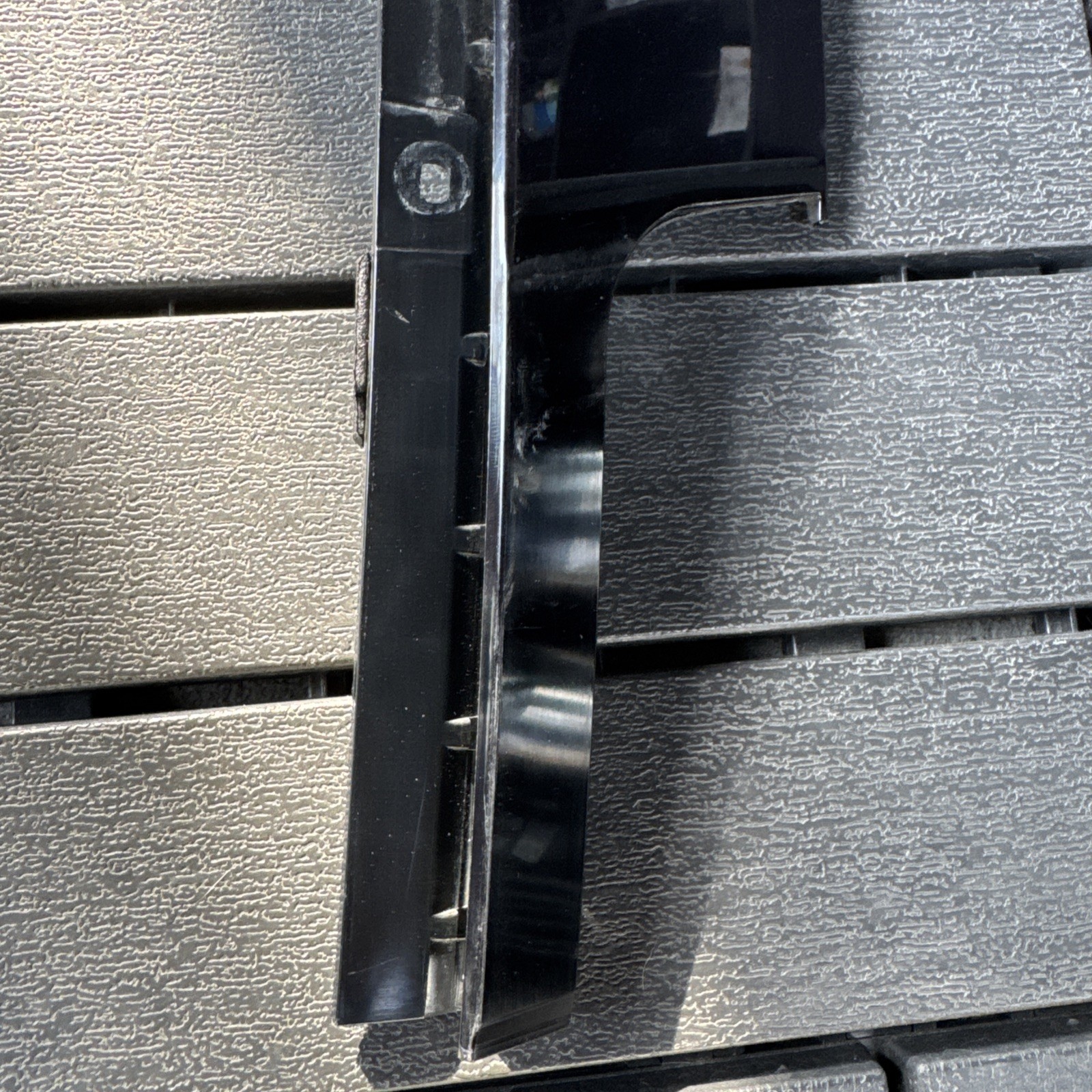2012 – 2018 BMW 3 328i F30 FRONT / LEFT DOOR B PILLAR MOLDING TRIM OEM 160810-10