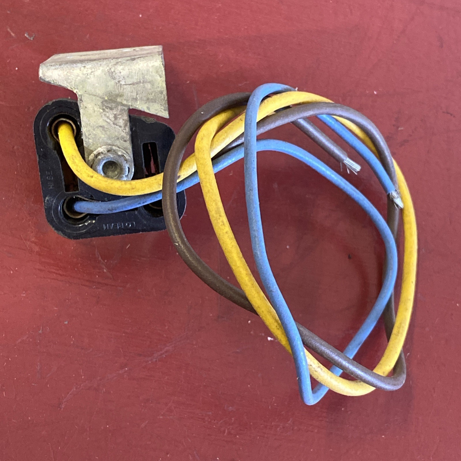 1950 ‘s 1960 ‘s SIGNAL STAT WIRING BRACKET CONNECTOR PLUG