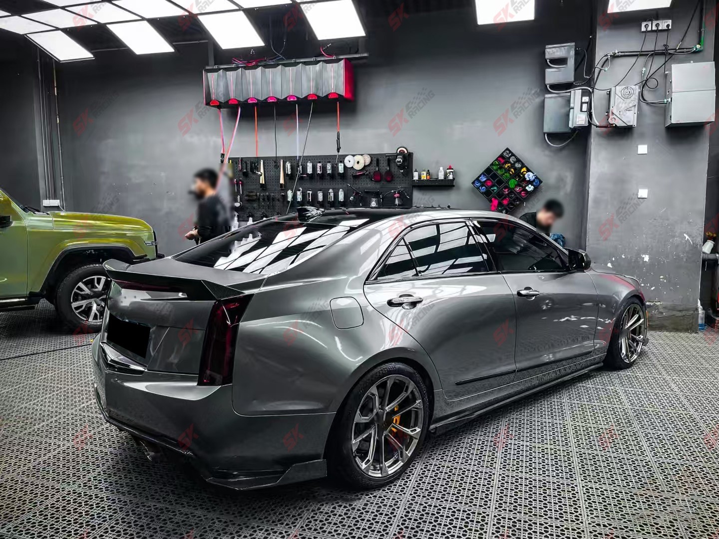 Glossy Black/Carbon Fiber Fits Cadillac ATS 4-Door Sedan 13-18 Rear Spoiler Wing
