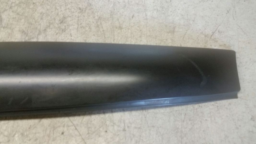 2003 Mercedes-Benz ML500 – Left Outer Quarter Molding – 1636900587 – R291405