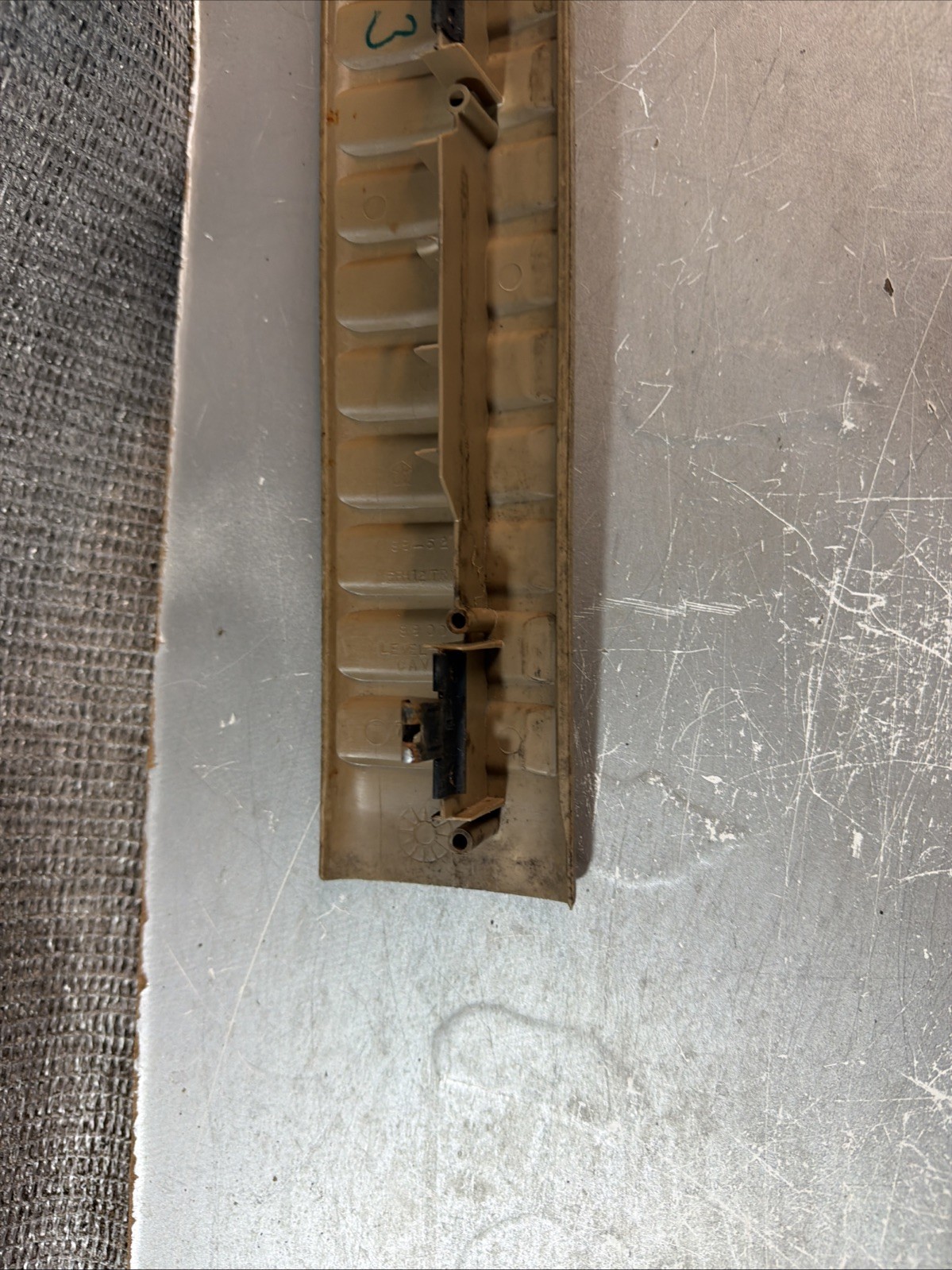 dodge durango door floor sill right front 1998