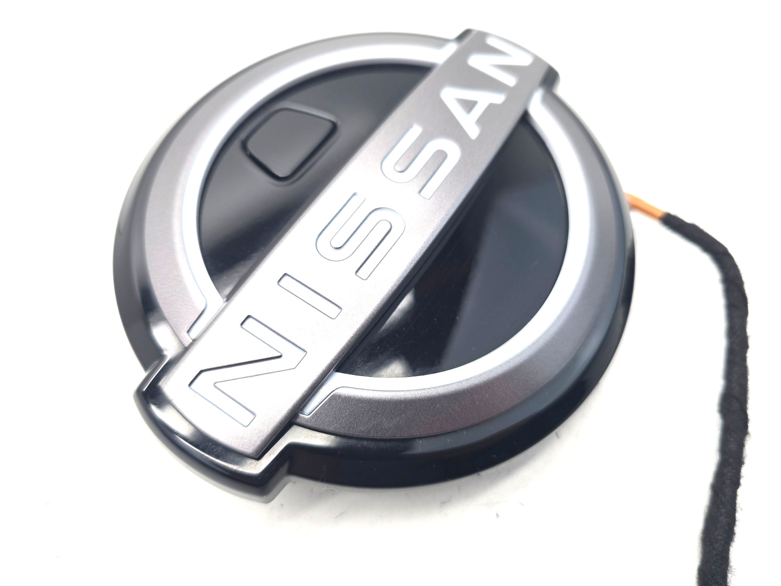 2025-2026 NISSAN MURANO REAR TRUNK TAILGATE LIFTGATE LOGO EMBLEM W/ SWITCH OEM