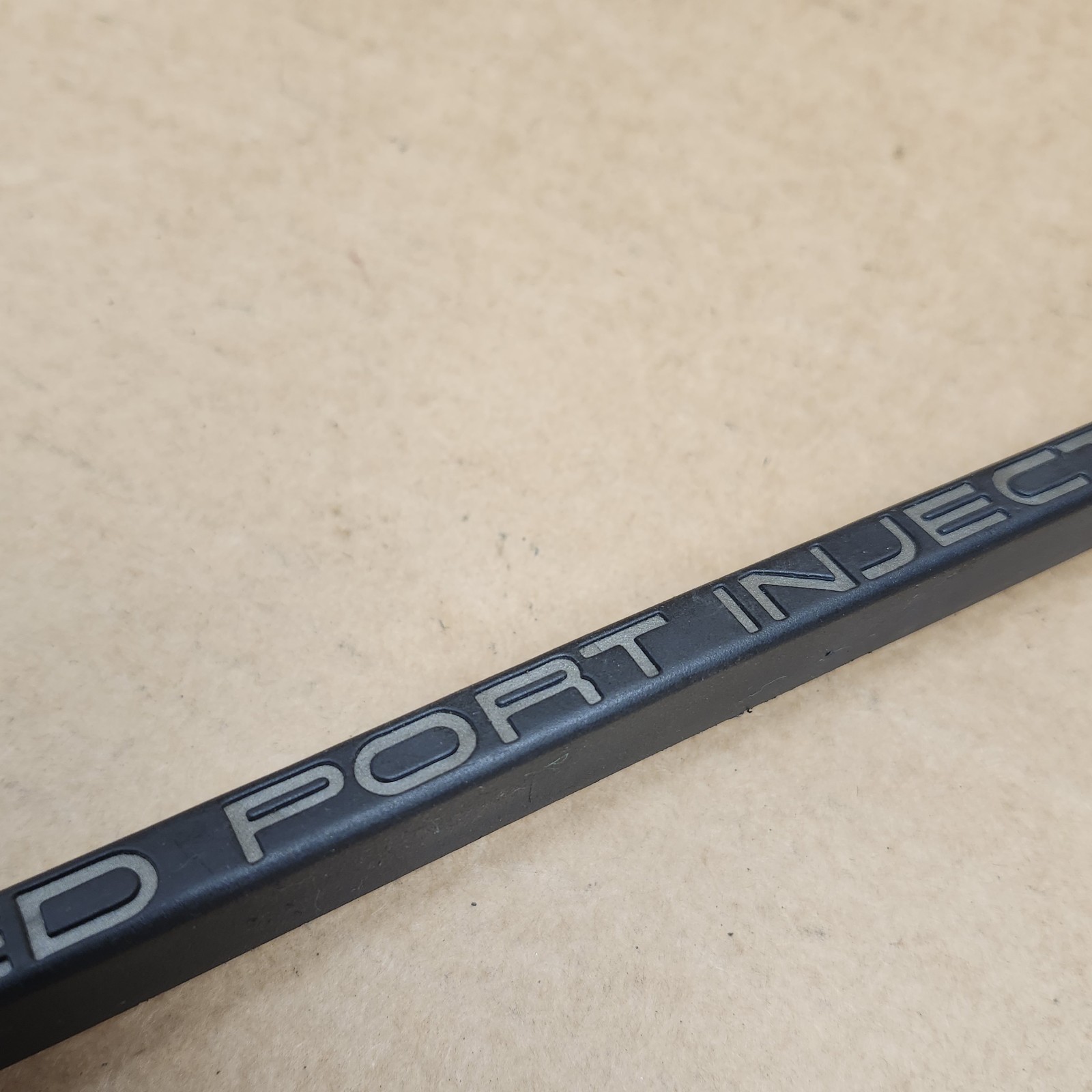 85-90 C4 Corvette RIGHT Fender Tune Port Injection Molding Emblem Trim NOS Gm RH