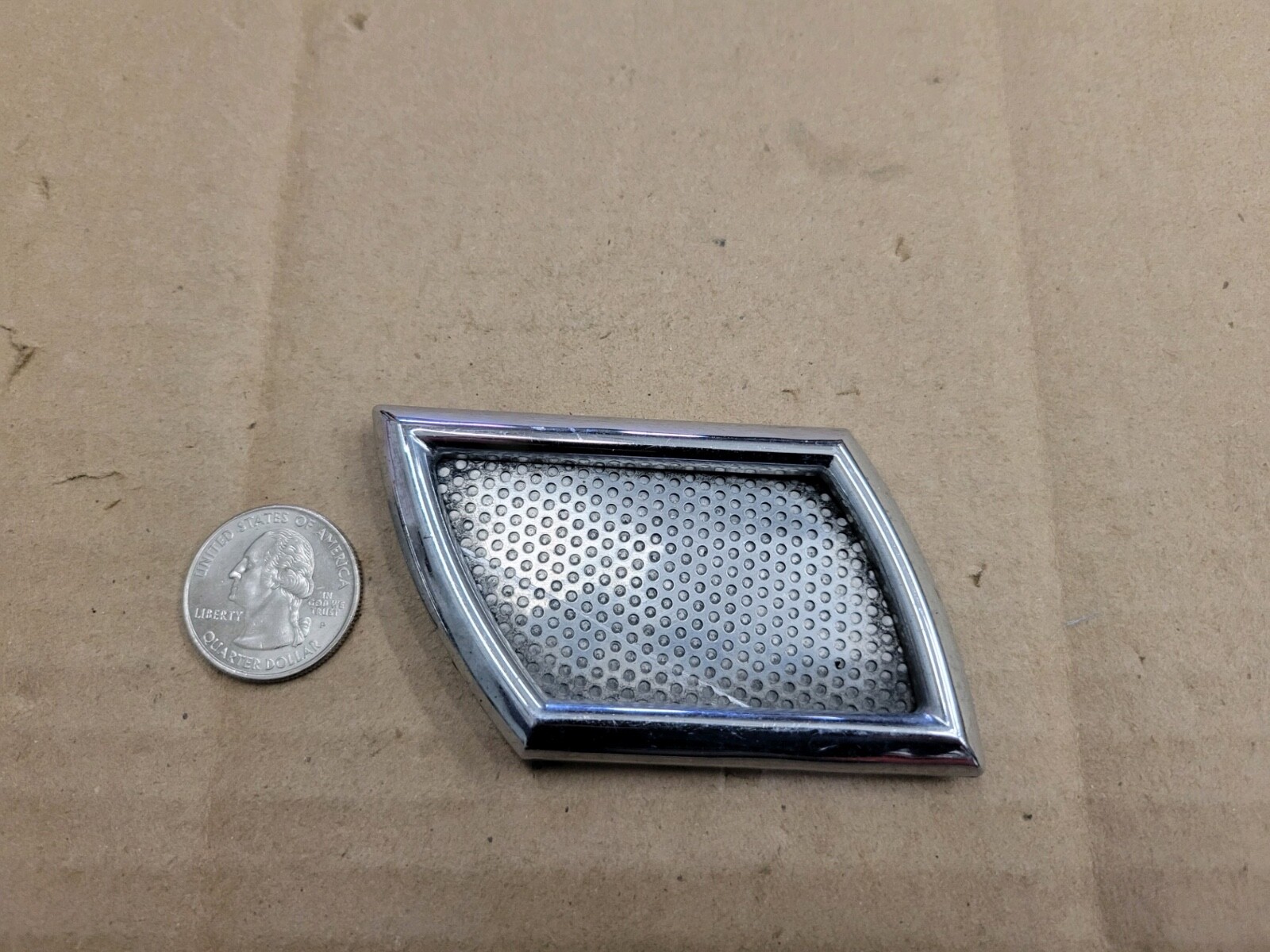 Aftermarket Chrome Plastic 3.125″ Vent Trim Panel Accent Moulding Cover Badge