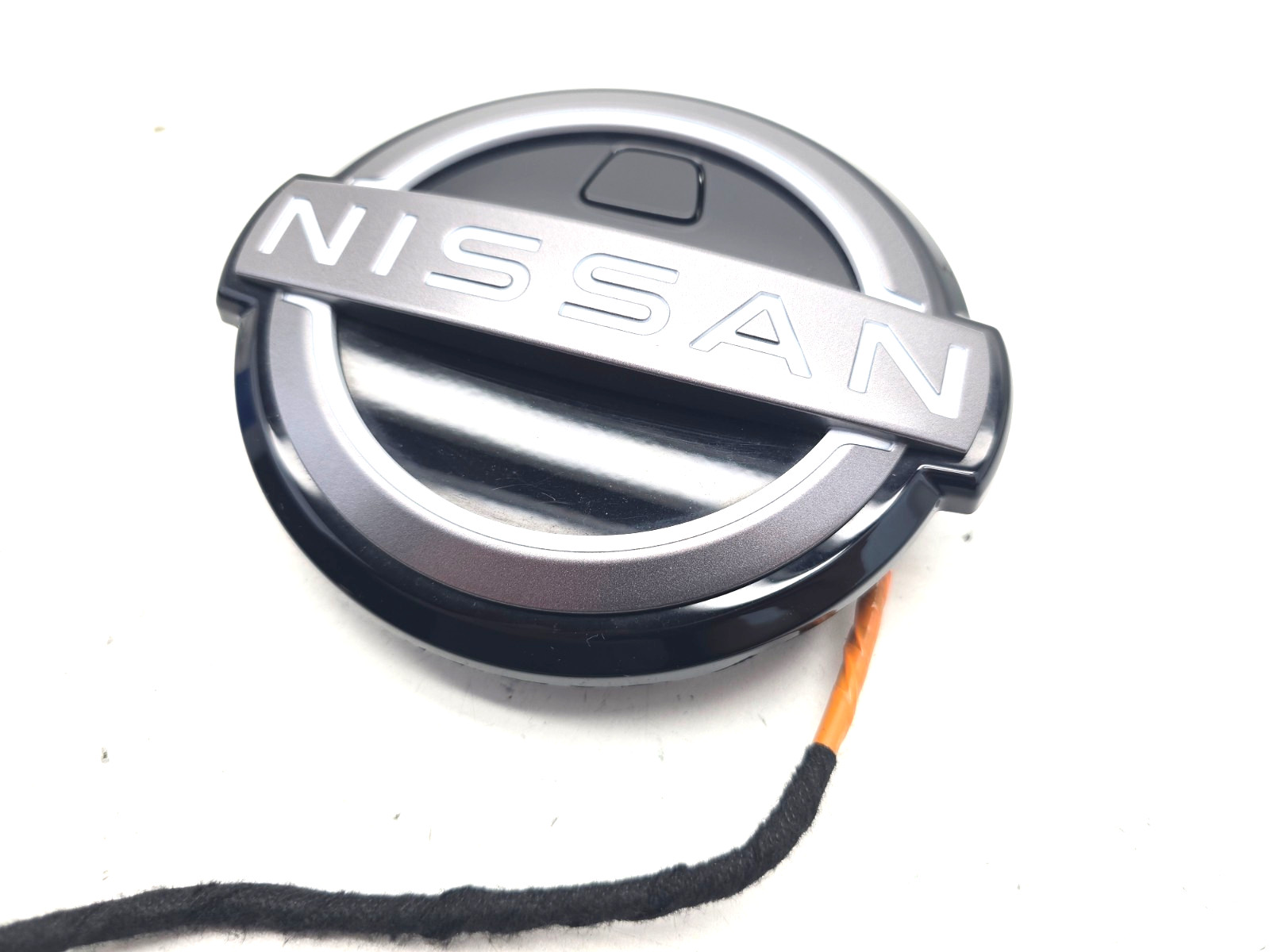 2025-2026 NISSAN MURANO REAR TRUNK TAILGATE LIFTGATE LOGO EMBLEM W/ SWITCH OEM