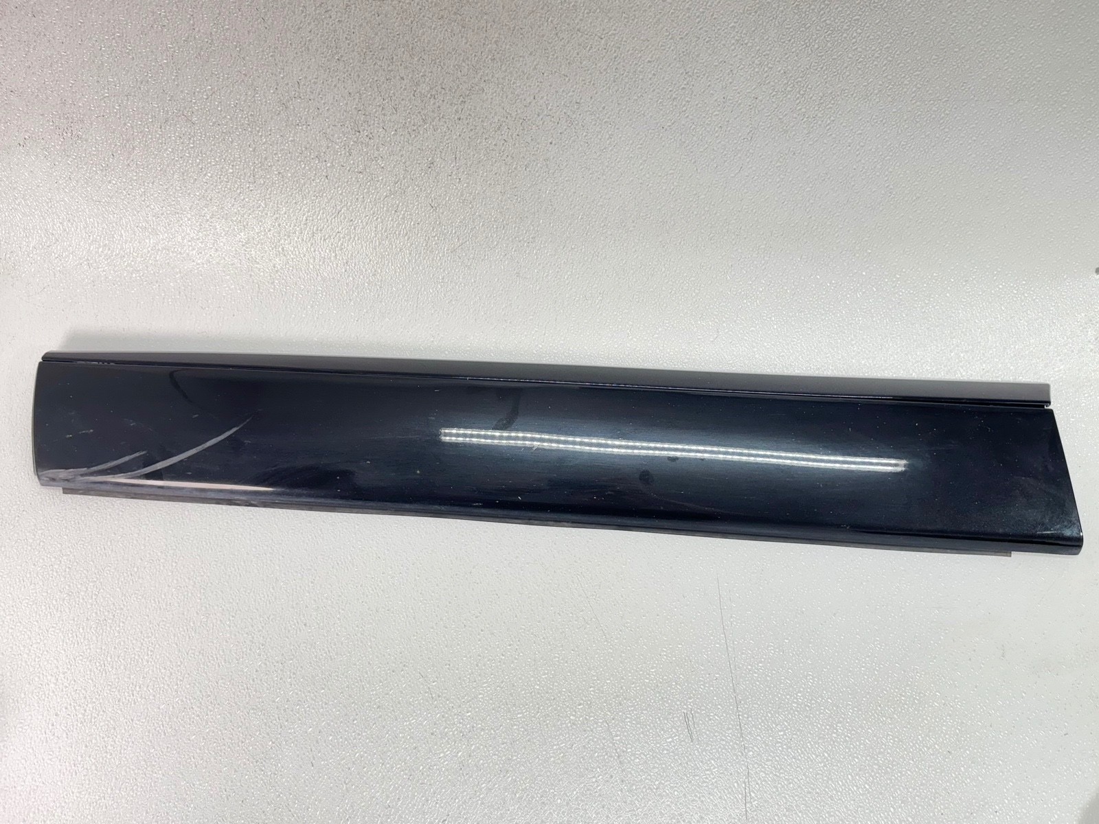 17-20 JAGUAR F-PACE FRONT LEFT DRIVER SIDE DOOR MOLDING TRIM COVER PANEL OEM