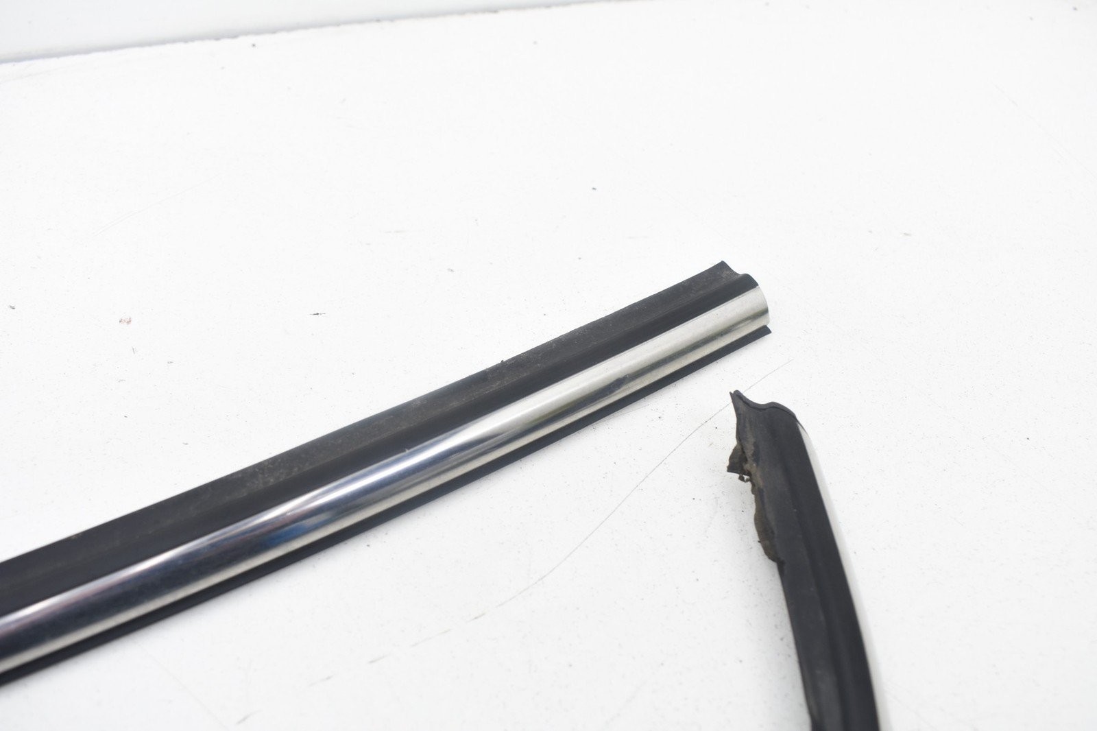 2006 Mini Cooper S R53 Front Windshield Lower Chrome Trim Set Pair OEM KW84
