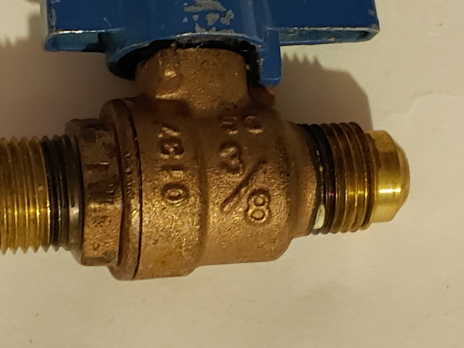 VINTAGE BRASS SHUTOFF VALVE – LOT ( 4 ) as shown – un tested