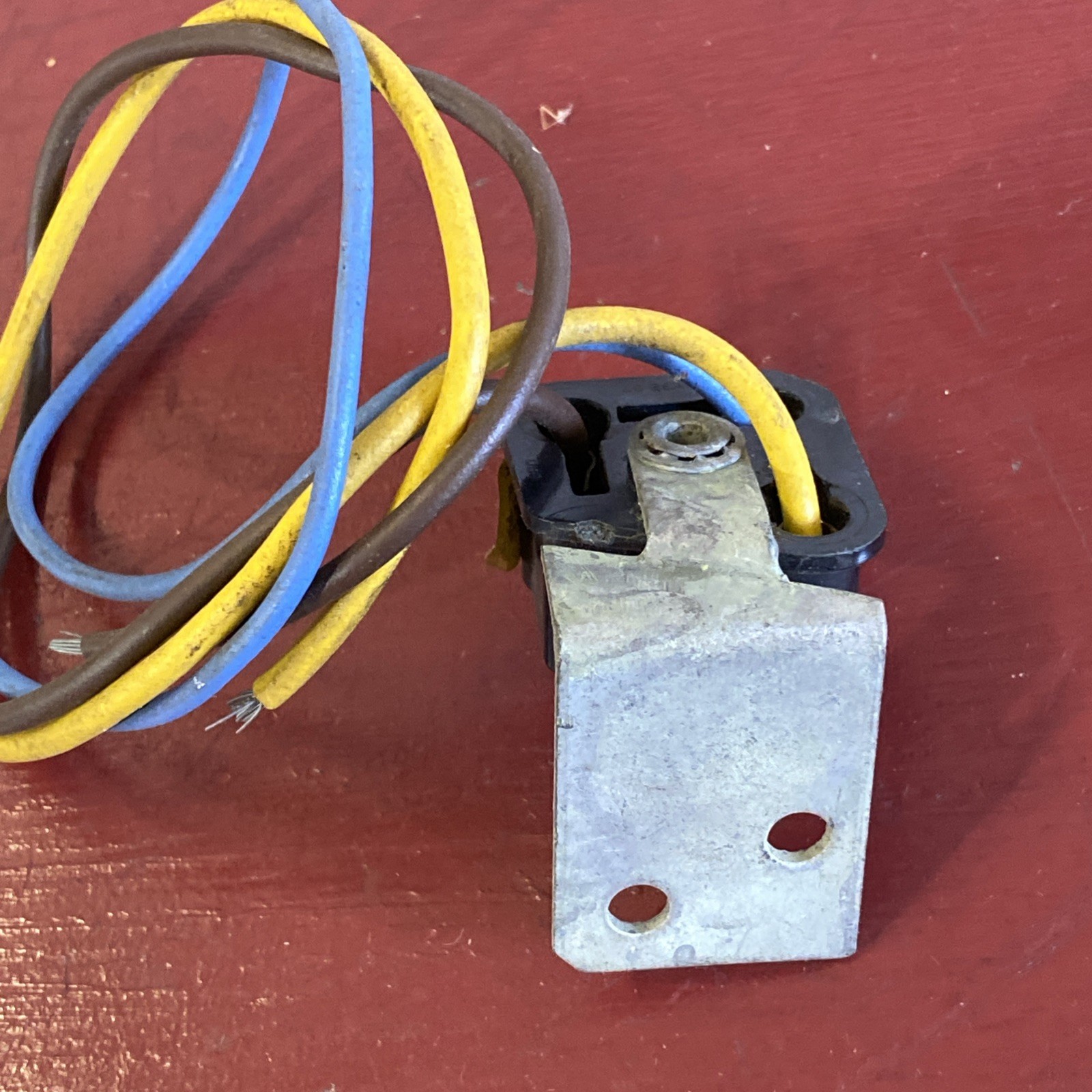 1950 ‘s 1960 ‘s SIGNAL STAT WIRING BRACKET CONNECTOR PLUG