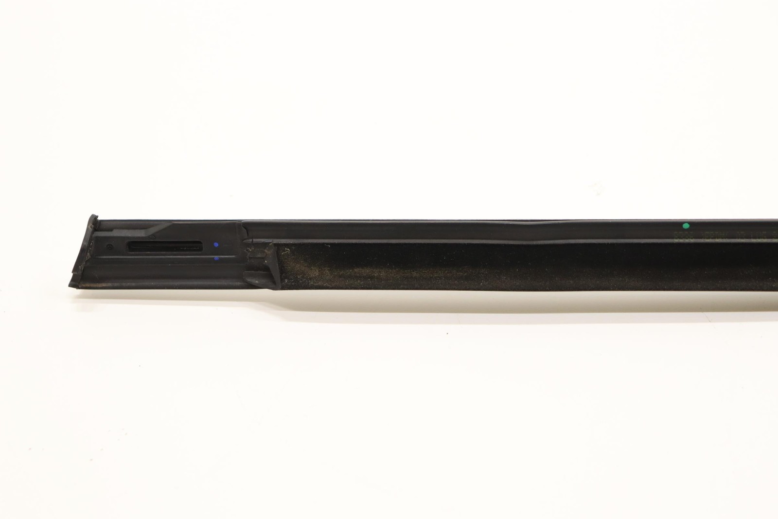 2018 – 2025 ALFA ROMEO STELVIO FRONT RIGHT SIDE DOOR WINDOW BELT MOLDING OEM
