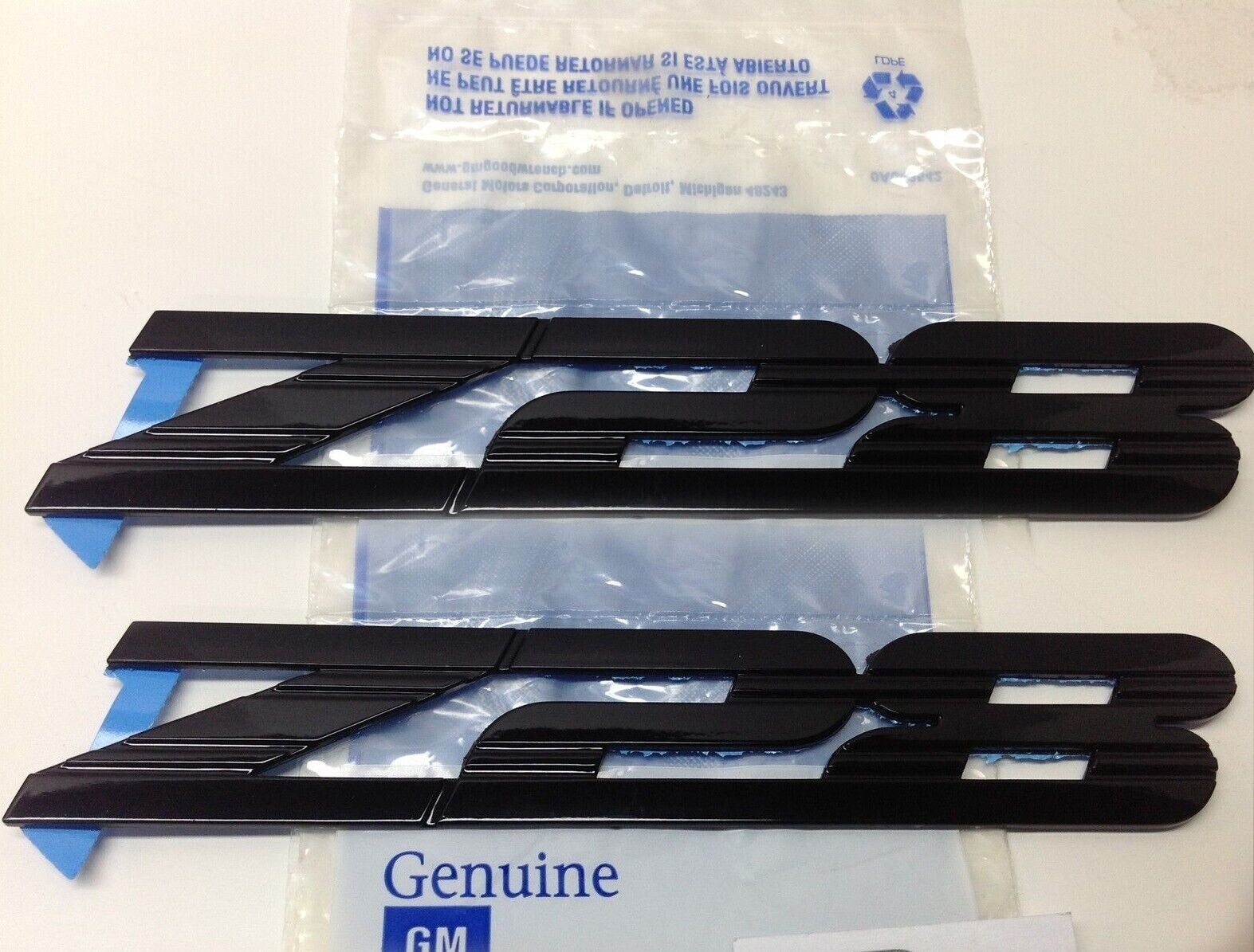 2Pcs New Fits 1993-2002 Z28 Emblems Front Fender Car Badge 10139552 Black