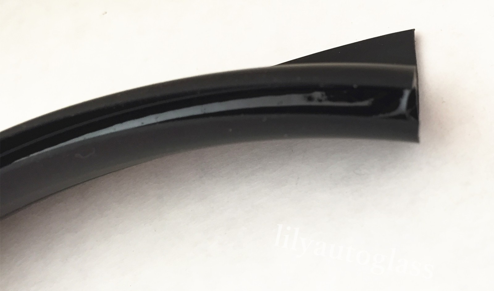 Flexline Windshield Auto Glass Universal Molding Flexible Trim Rubber 31mm 75FT