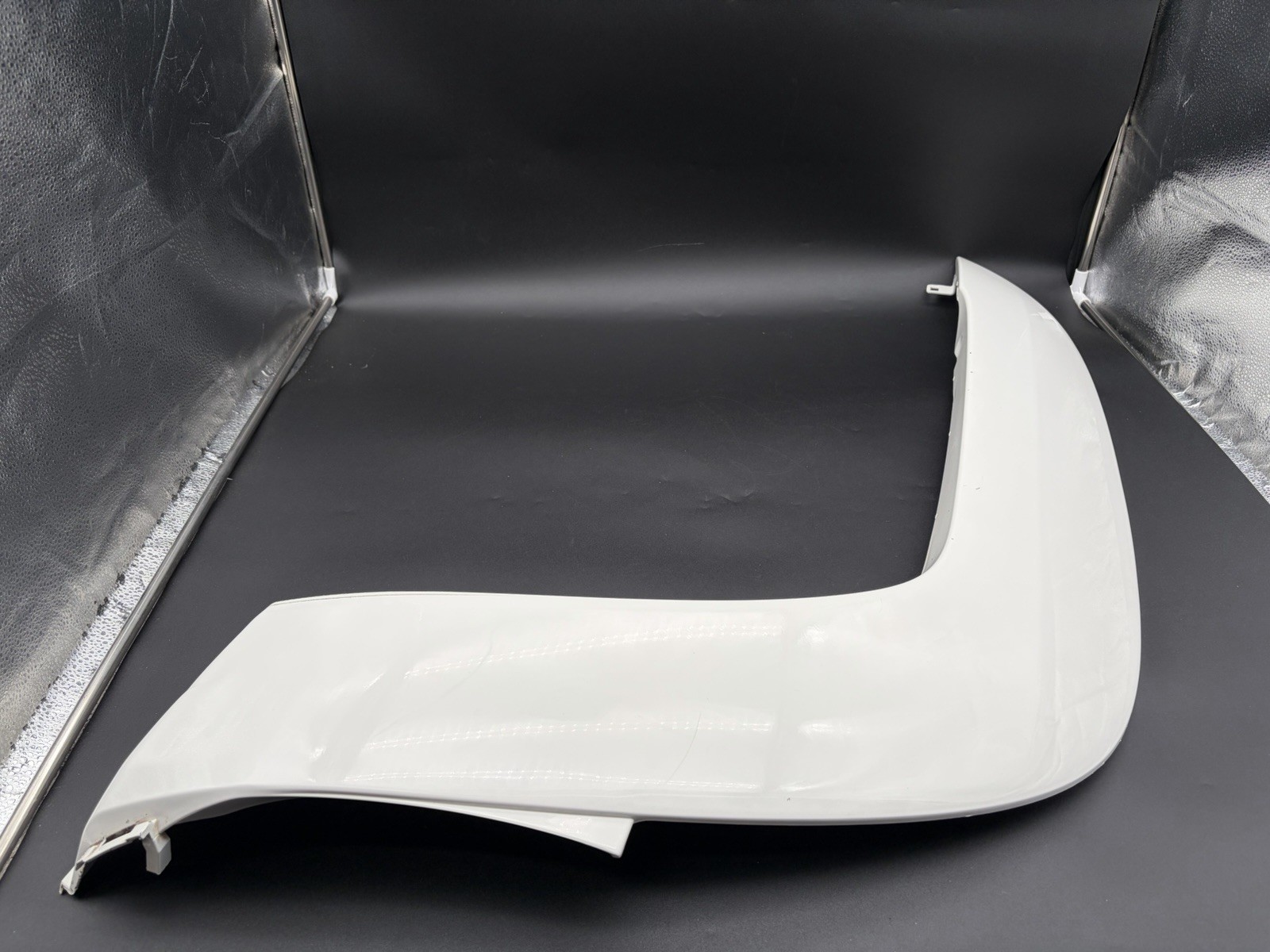 2003-2005 Toyota 4Runner Left Front Fender Flare Moulding Pearl White 53088