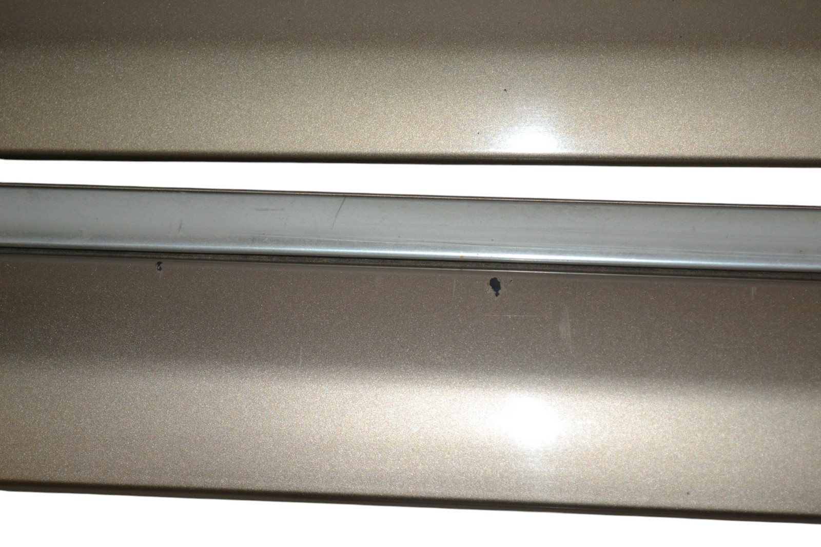 00-06 Chevy Tahoe Gold Chrome Passenger Driver Side Belt Molding Body Trim Oem