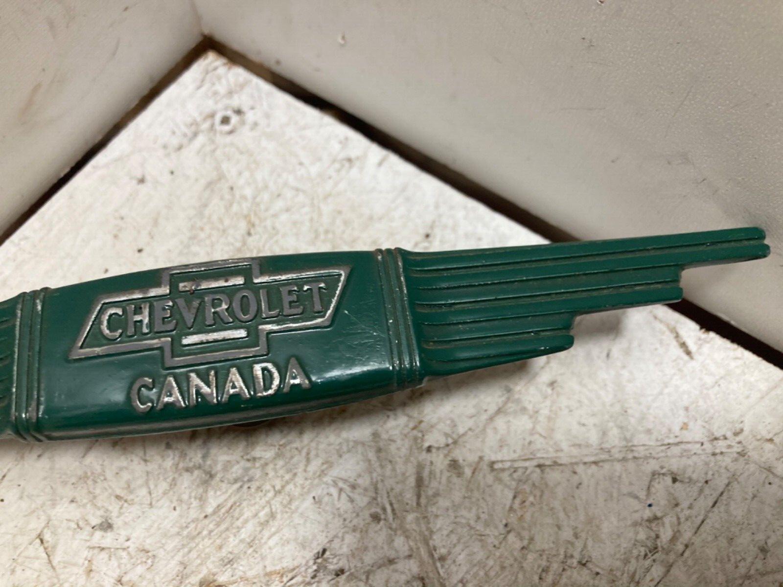 1937 Chevrolet Deluxe Trunk Deck Lid Emblem Medallion Trim Canada