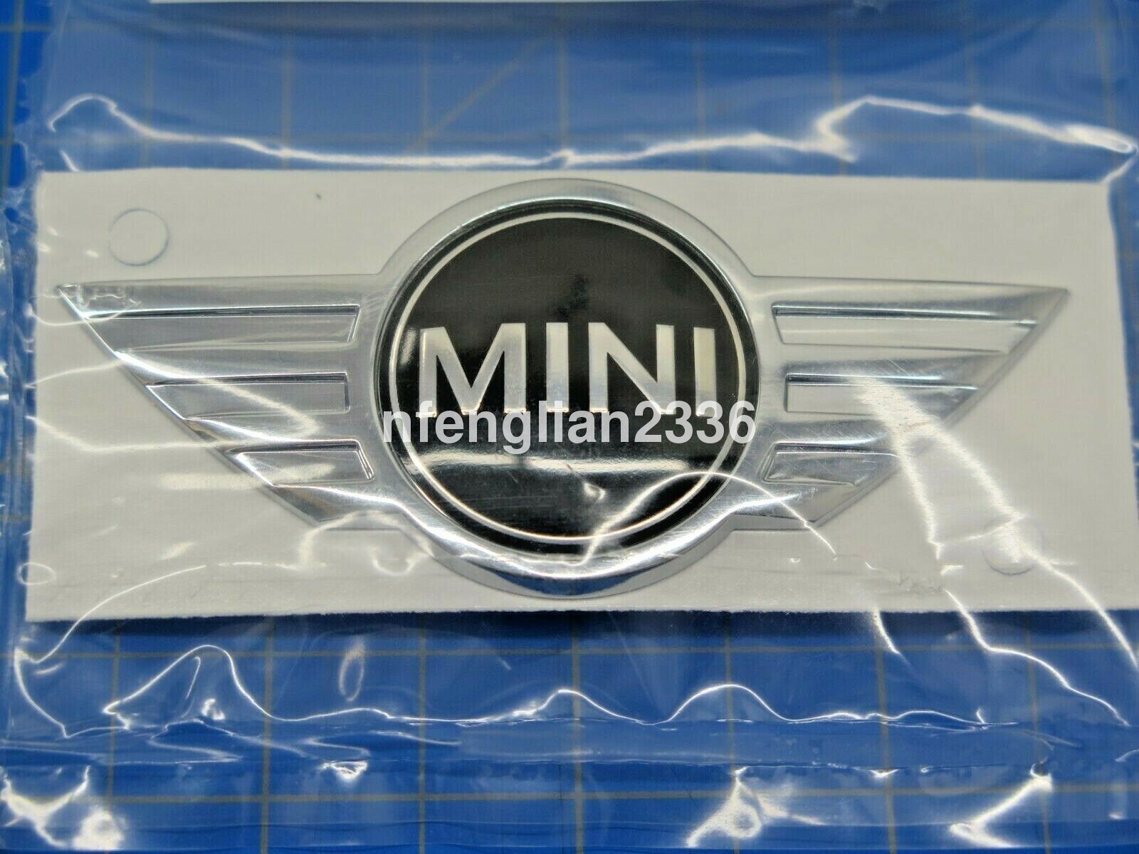 NEW Mini Cooper S R52 R53 2002-2008 Front Emblem Mini Wings 51140660106