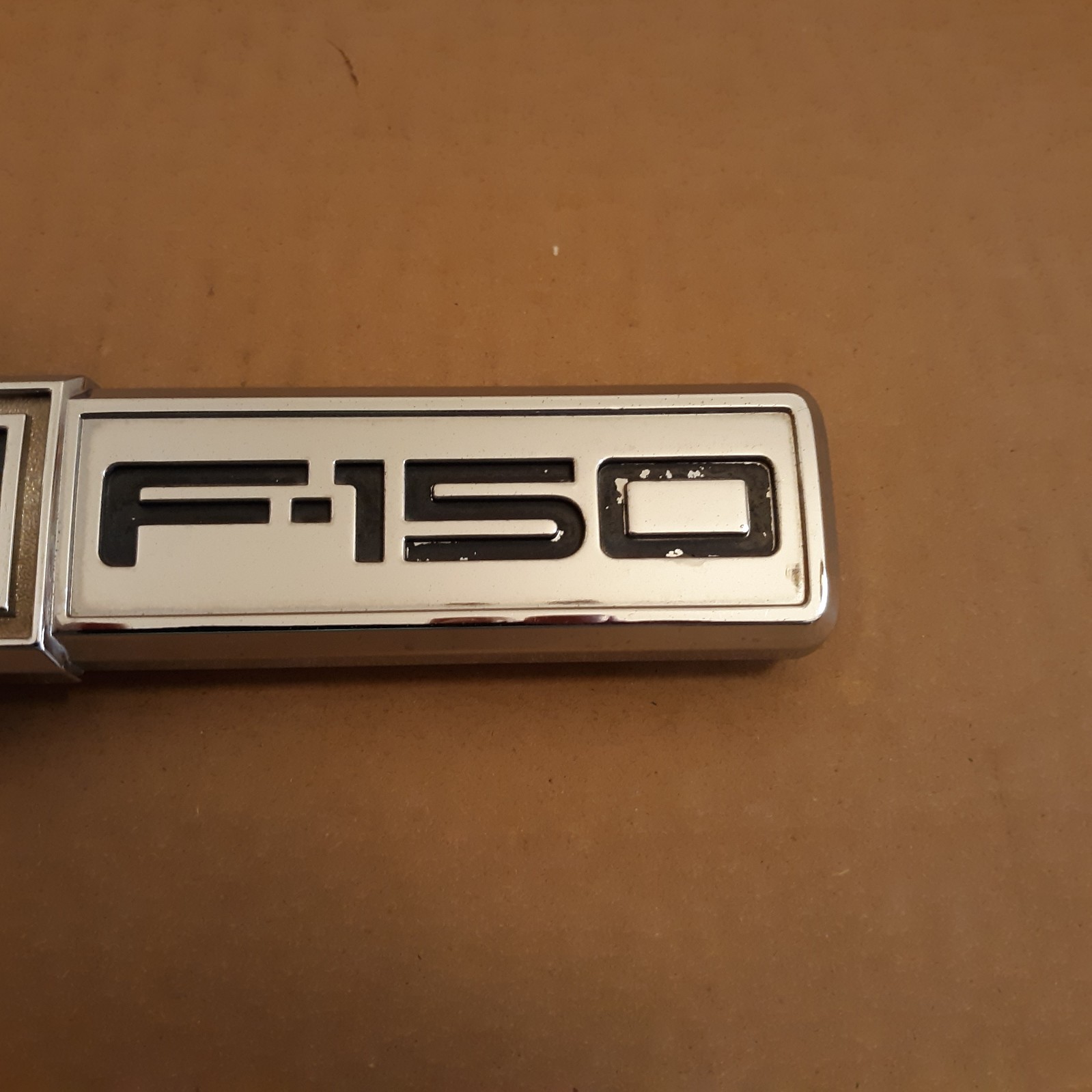 2006 Ford F150 HARLEY DAVIDSON Left Front Fender Emblem Nameplate Badge OEM