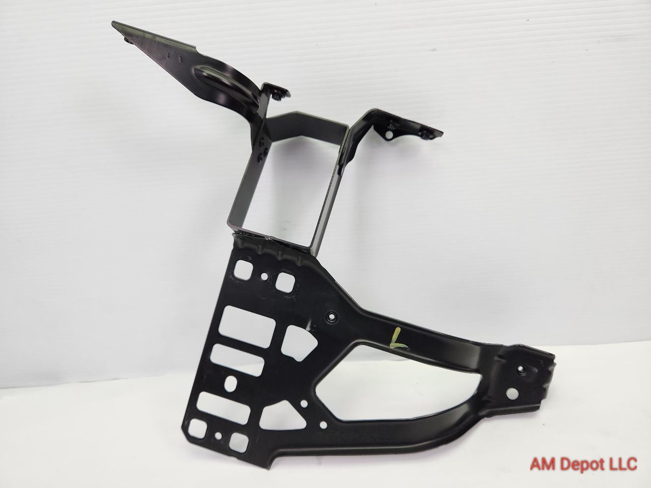 2008 BMW 535xi 535i 528i 528xi E60 E61 Front Left Radiator Support Bracket