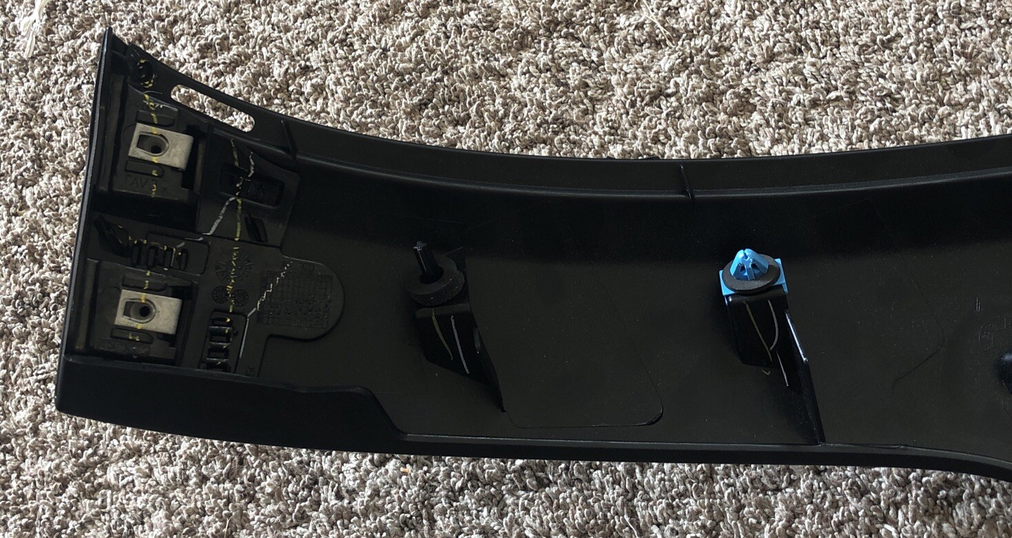 17 20 2017-2021 Jeep Compass Liftgate Finish Panel Trim Molding OEM 68569633AA