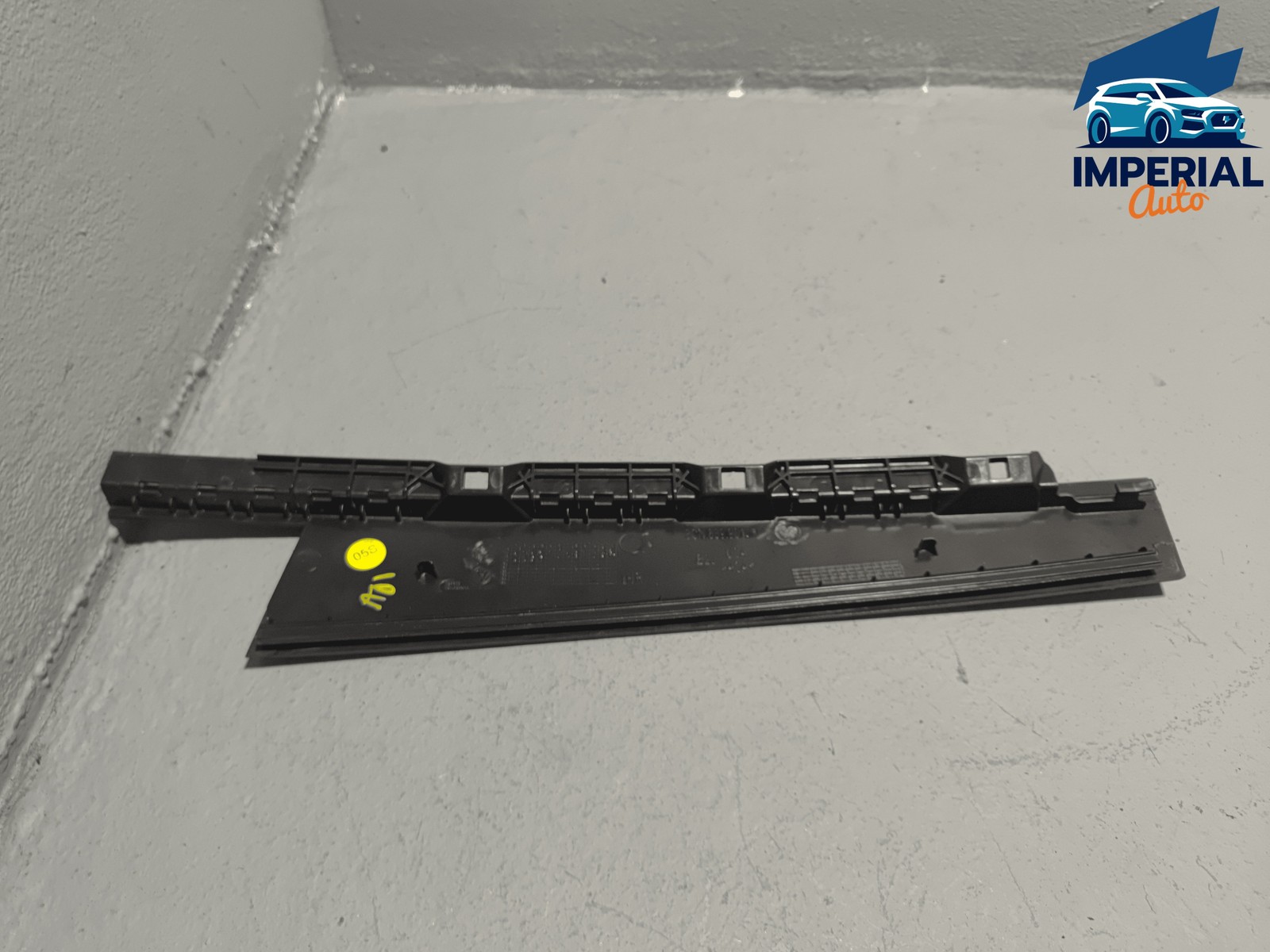 2018-2025 Volkswagen Atlas Rear Driver Door Window B-Pillar Applique Molding OEM