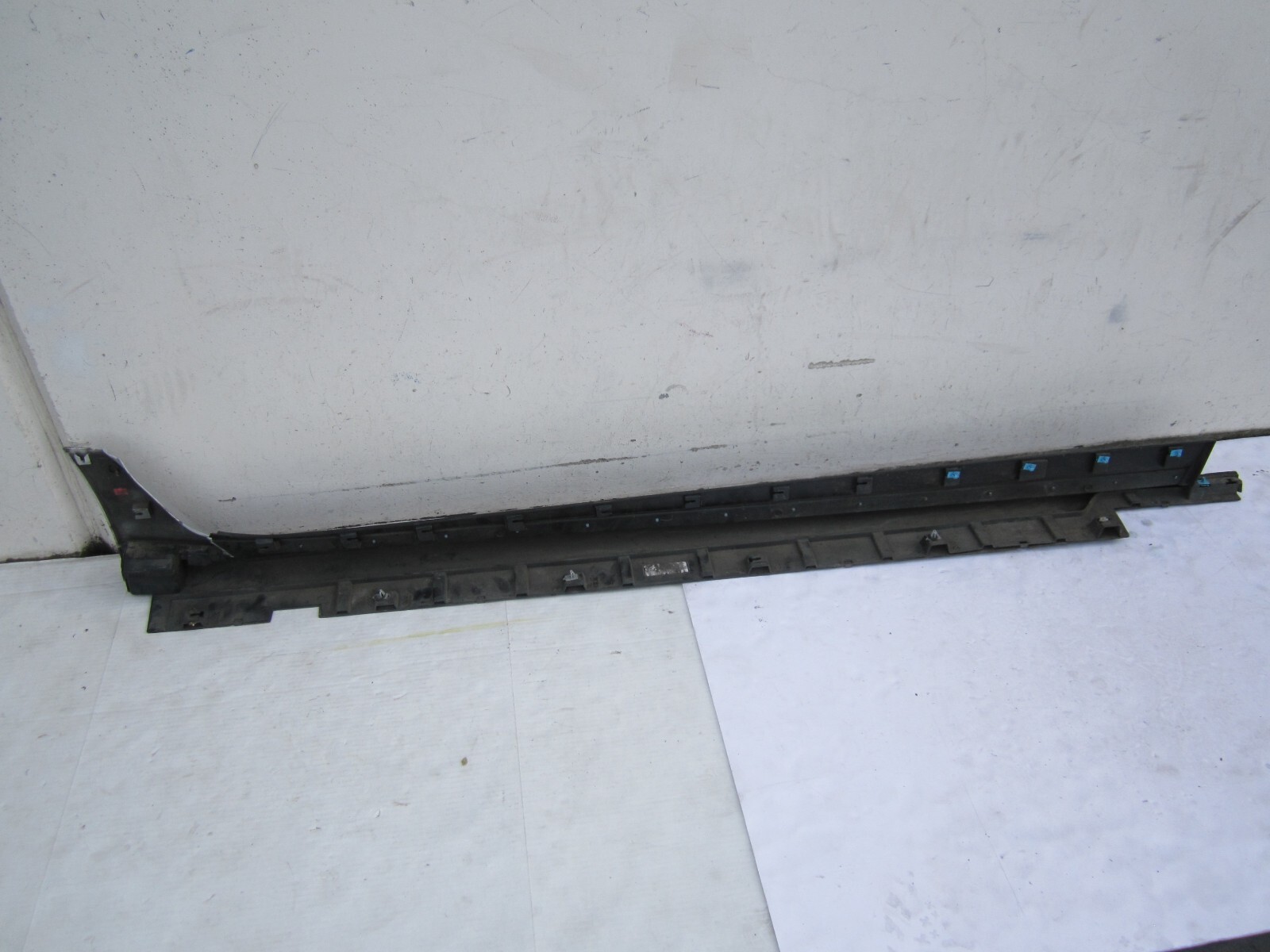 dp50268 Chevy Volt 2016 2017 2018 2019 LH Side Rocker pillar Panel Skirt OEM