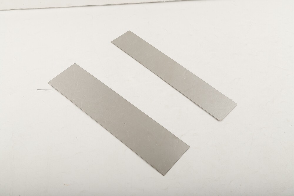 Rear Middle Window Center Sliding Cover Trim For Silverado/GMC Sierra 19+ Chrome