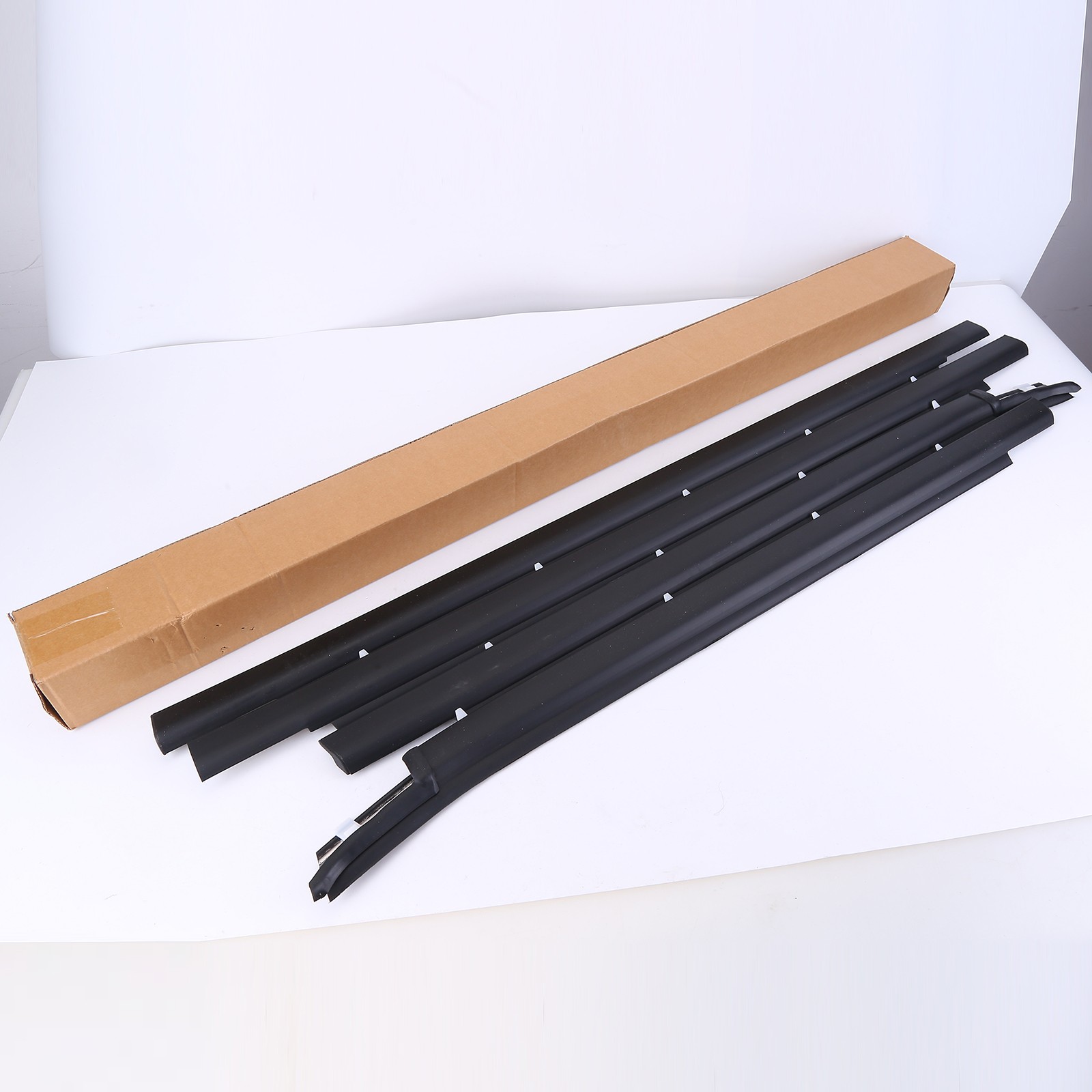FOR TOYOTA TUNDRA 2000-2006 DOUBLE CAB 4PCS WEATHERSTRIP OUTER LOWER WINDOW