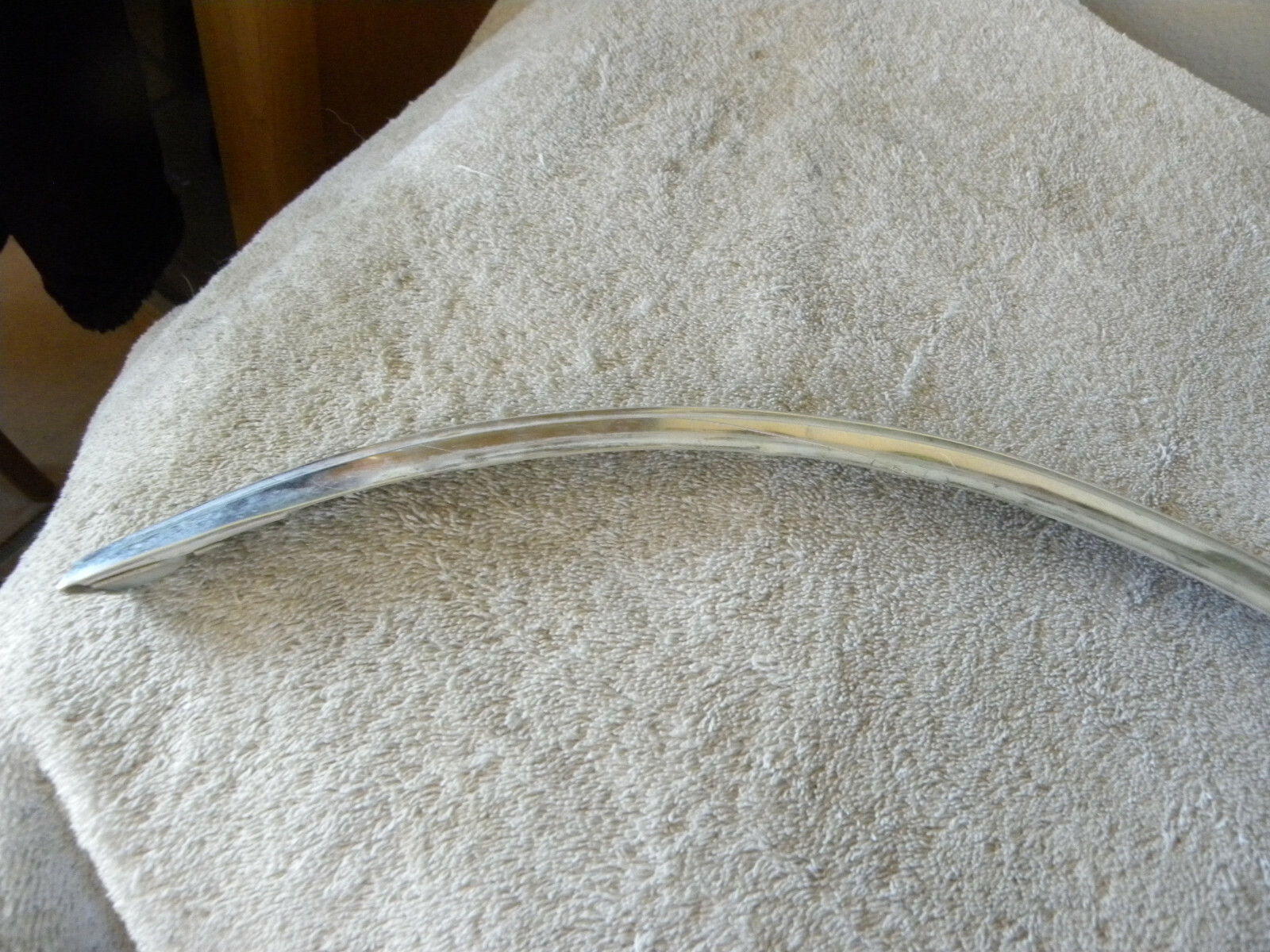 1970 Mercedes Benz W114 W115 Lower Left Passenger’s Side Windshield Trim.CM-56G