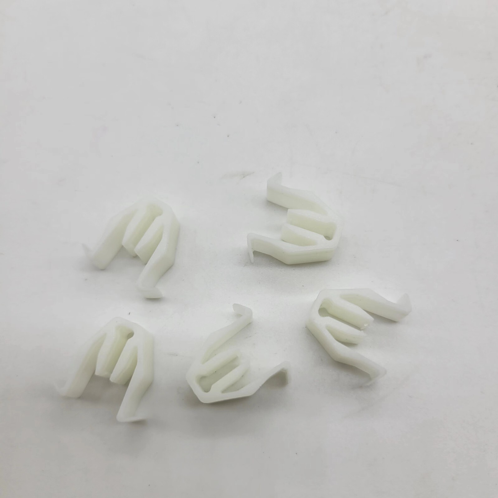 20xFront Grille Moulding Clip Grill Retainer 09409-08326 For Fiat Suzuki Burgman