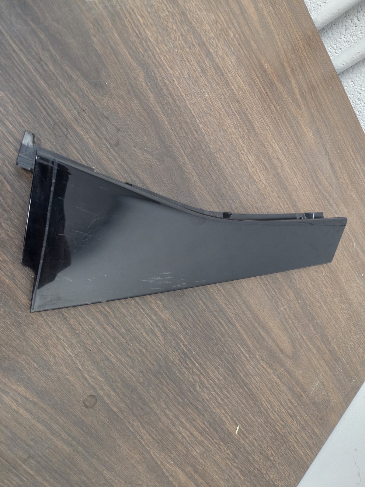 2013-2019 FORD ESCAPE REAR LEFT DOOR WINDOW PILLAR REARWARD APPLIQUE OEM