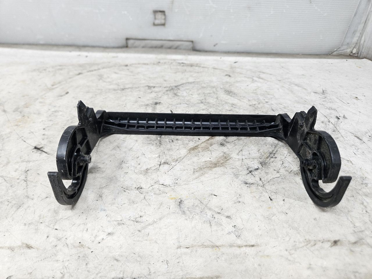 ESCALADE 2019 Body Parts Misc 32406