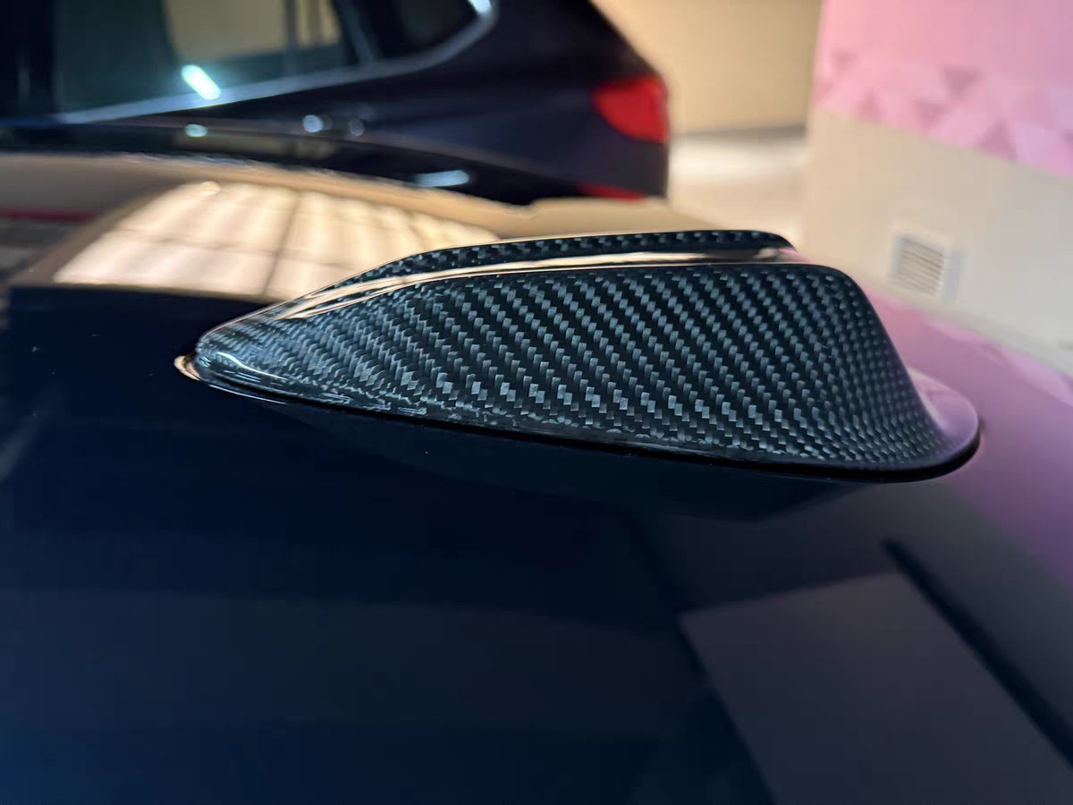 Carbon Fiber Antenna Trim Cover For 2023-2025 BMW G20 G80 G42 G87 G82 X5 X6 X7