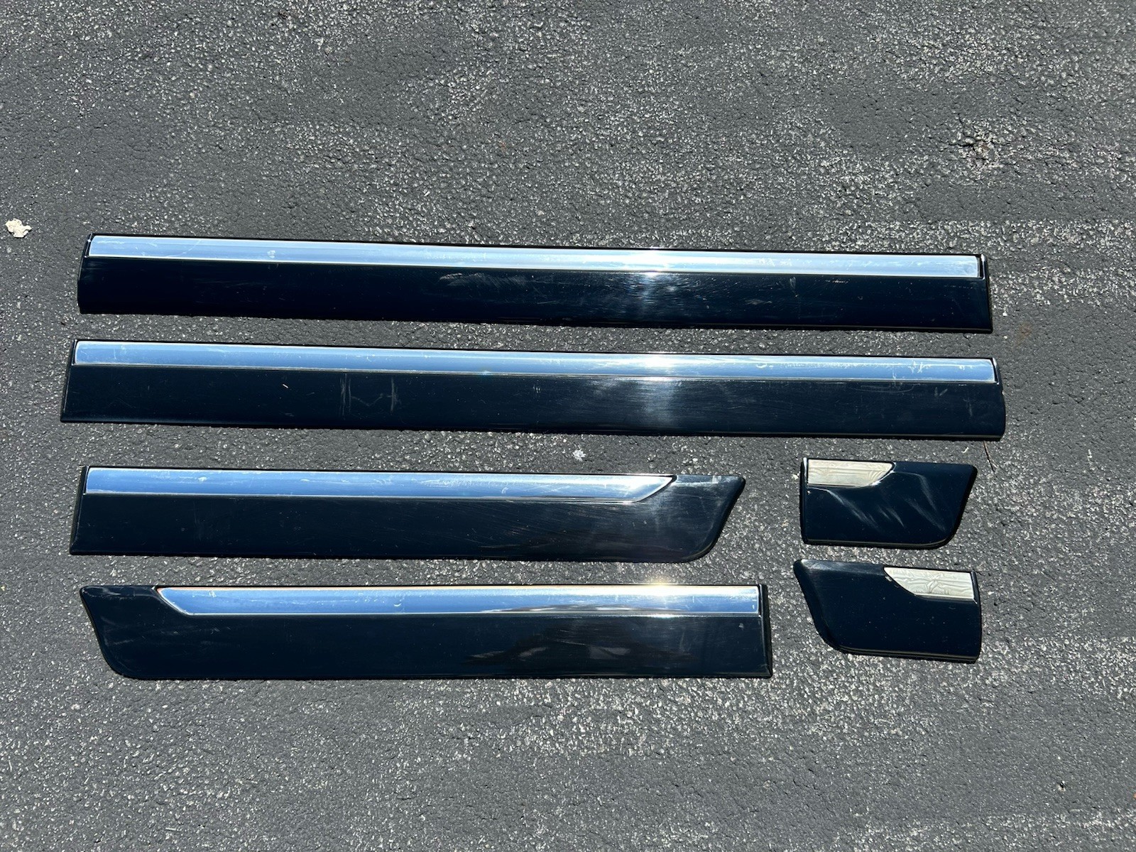 1998-2005 OEM GRAND MARQUIS DOOR MOLDING BODY SIDE IMPACT STRIP TRIM