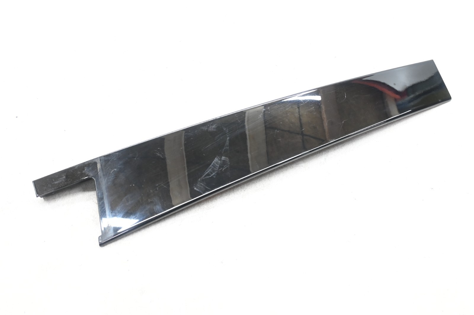 10-16 Mercedes-Benz W212 E350 Rear Right Side Exterior B-Pillar Molding Trim OEM