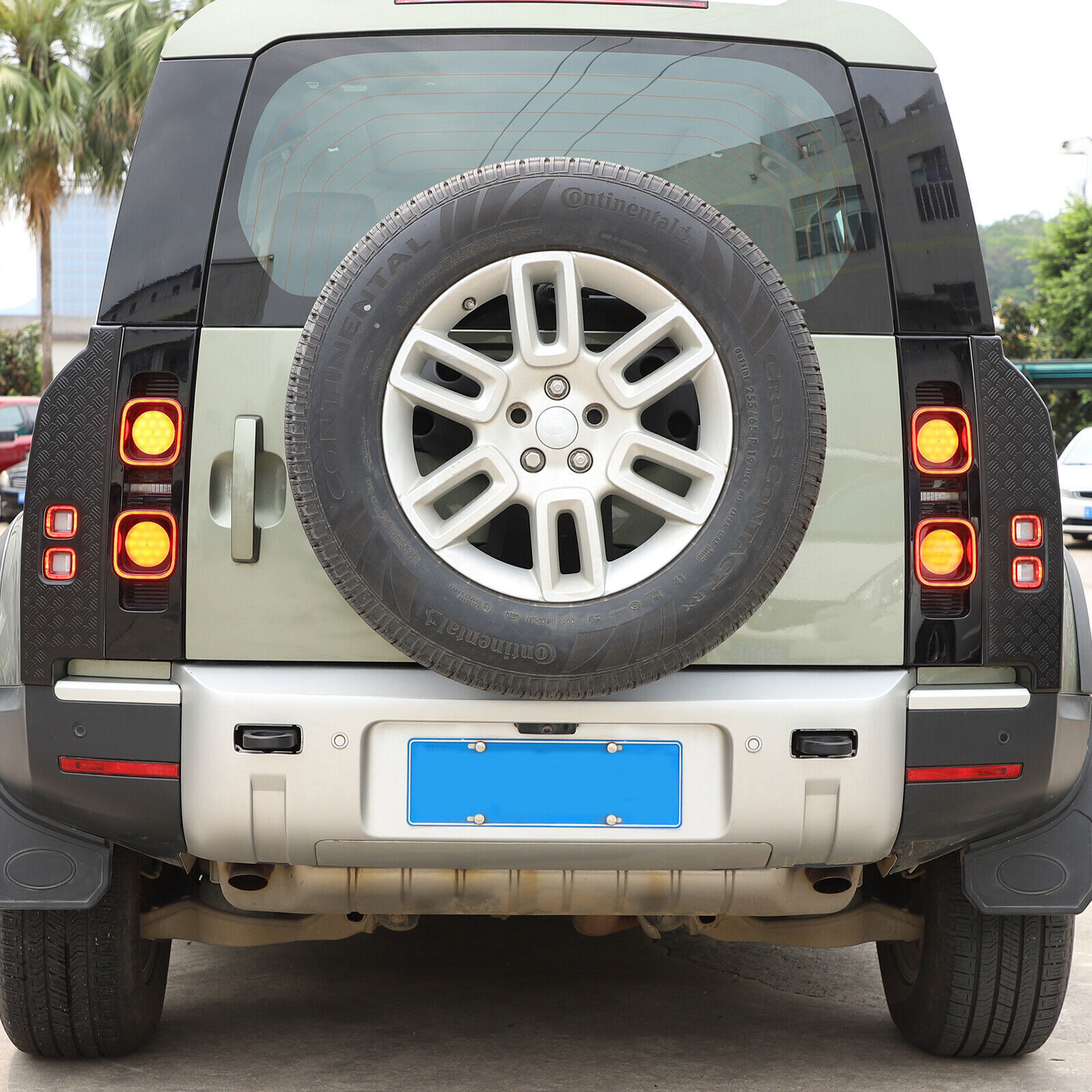 For Land Rover 2020-2023 Glossy Black Kit Taillight Protector Plate Trim